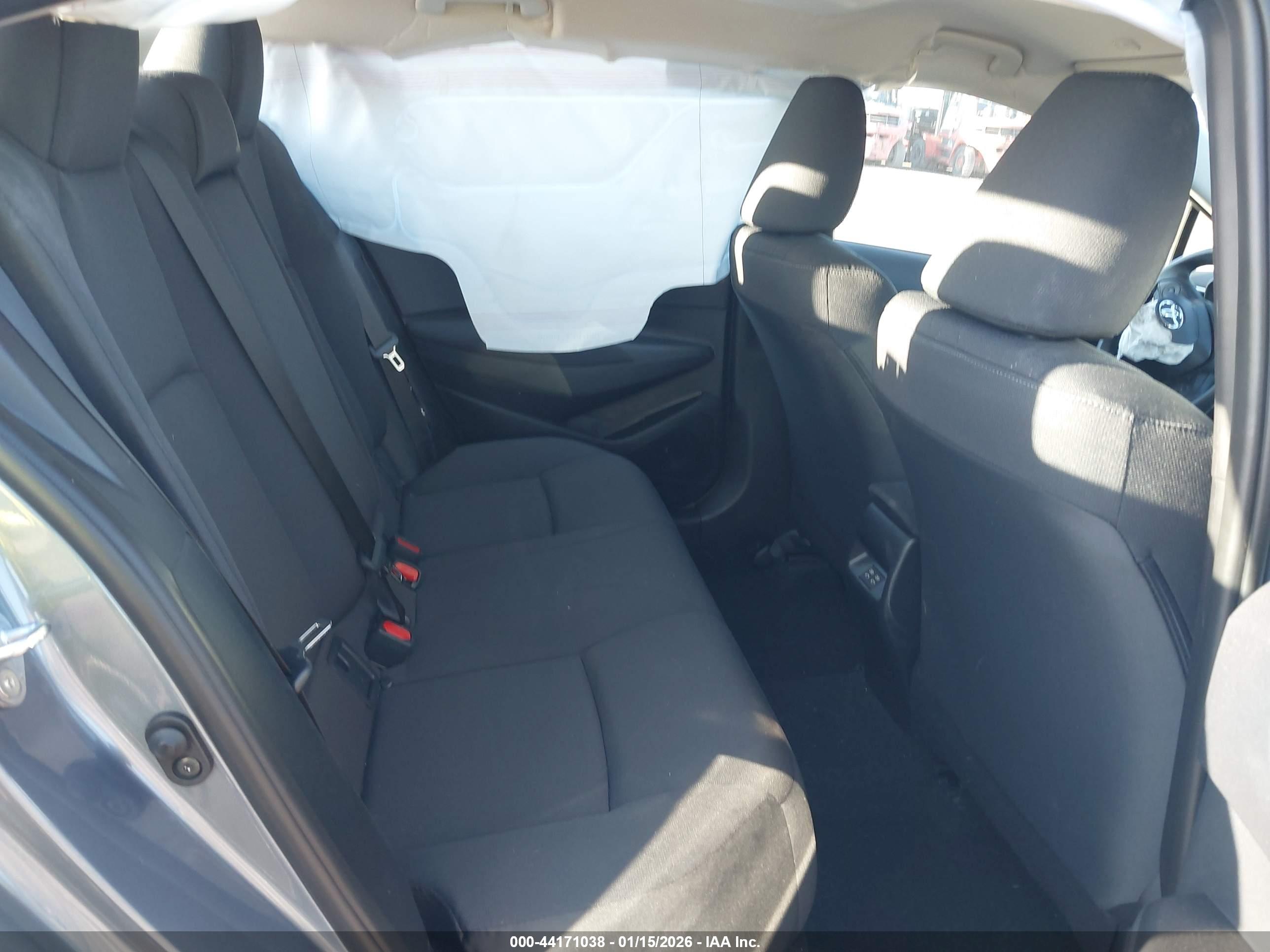 TOYOTA COROLLA image 8