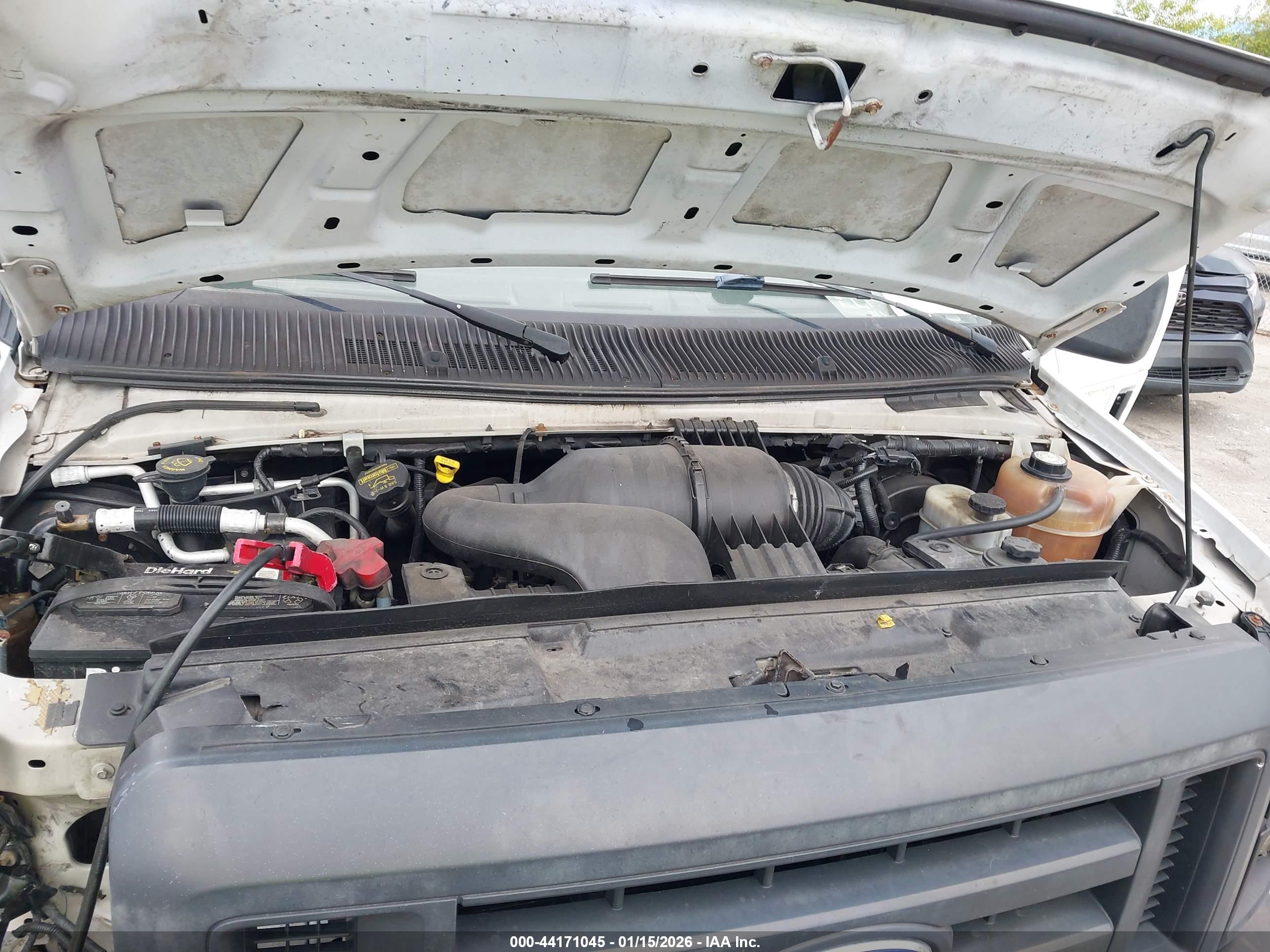 FORD E-250 image 10