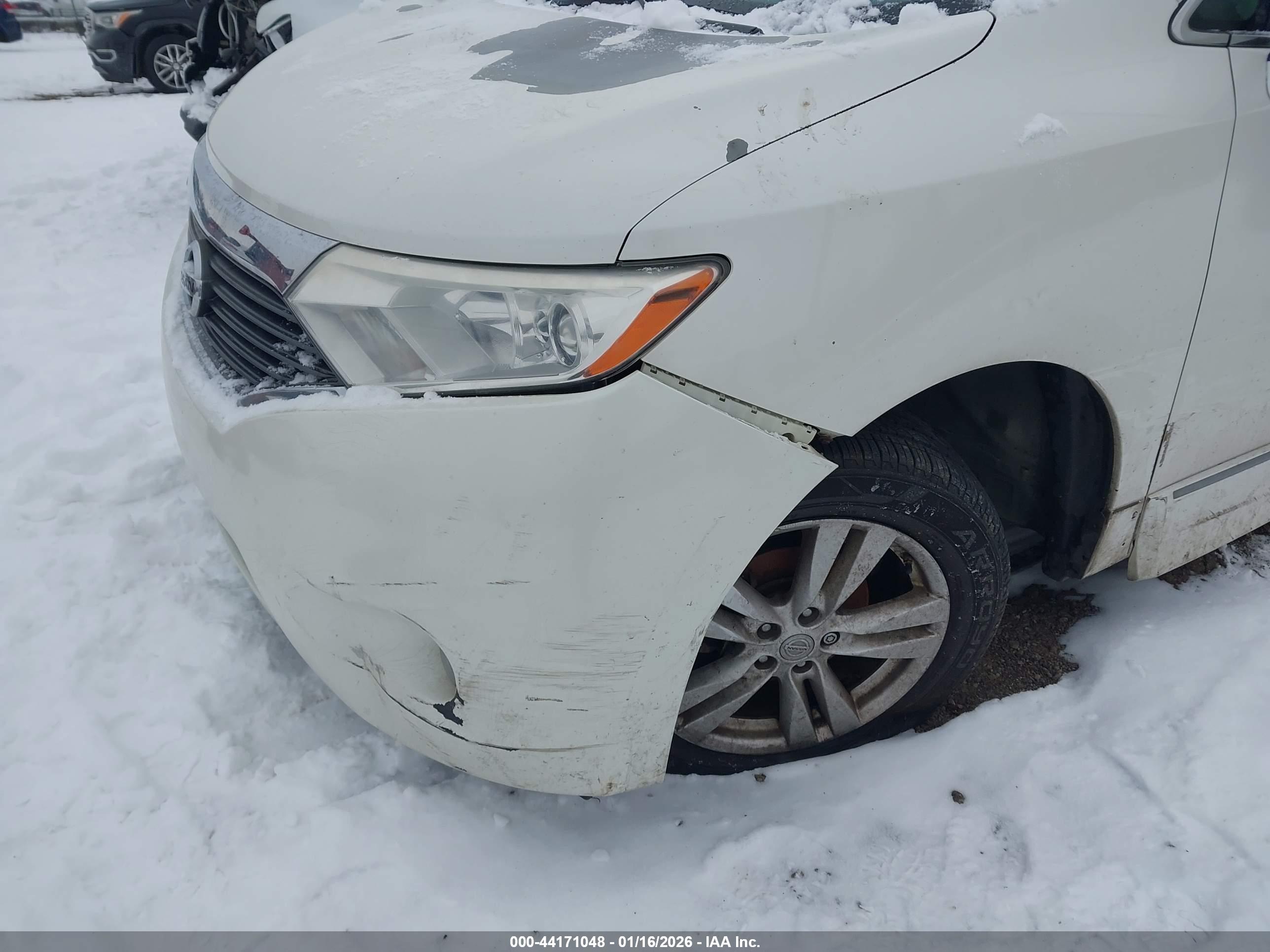 NISSAN QUEST image 6