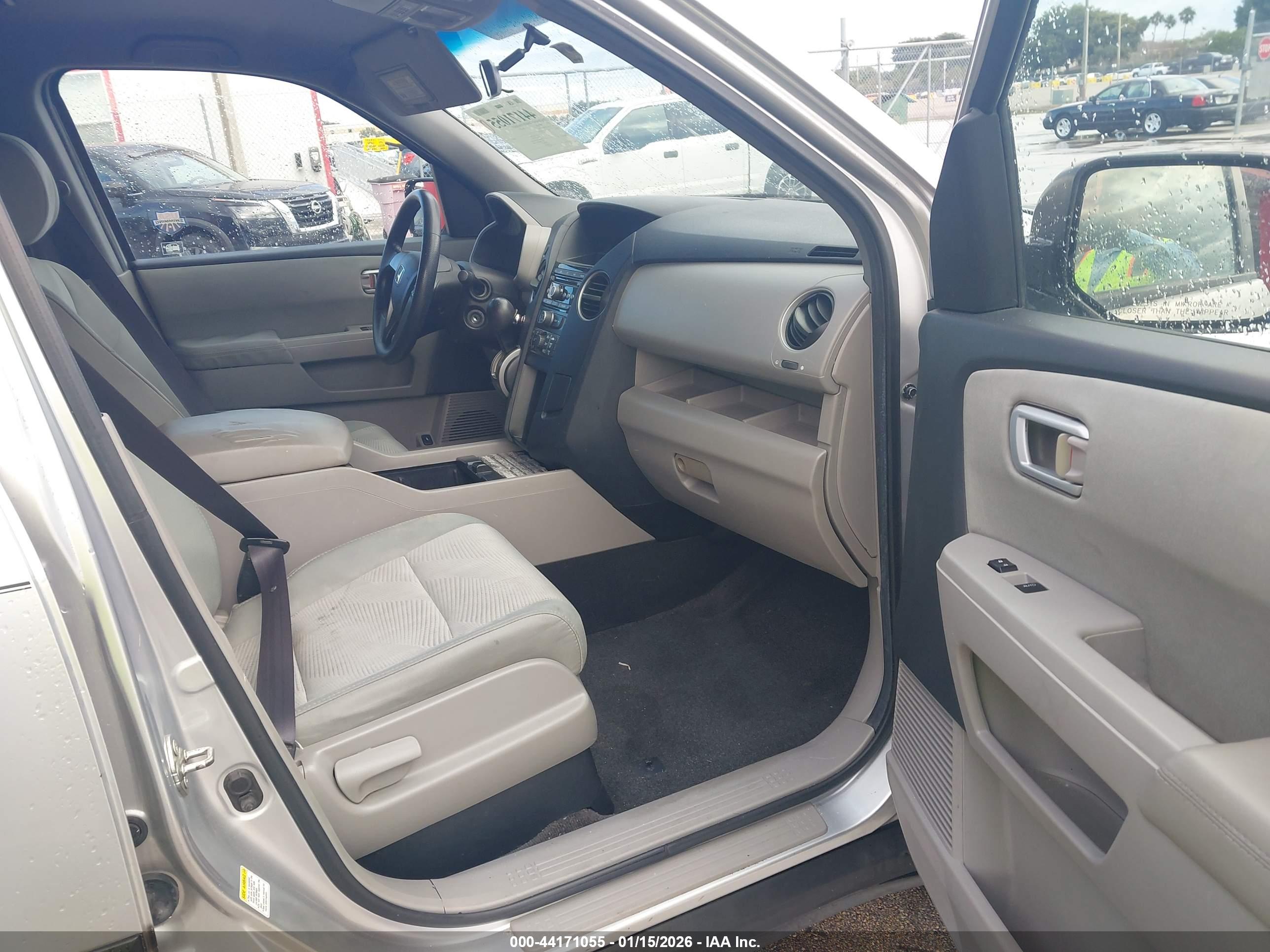 HONDA PILOT image 5