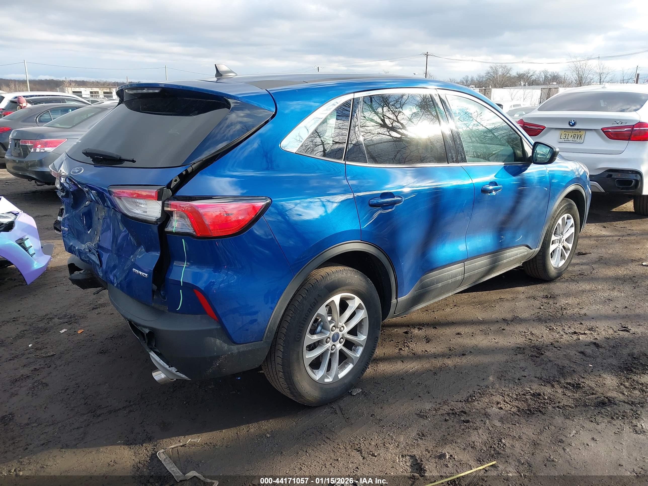 FORD ESCAPE image 4