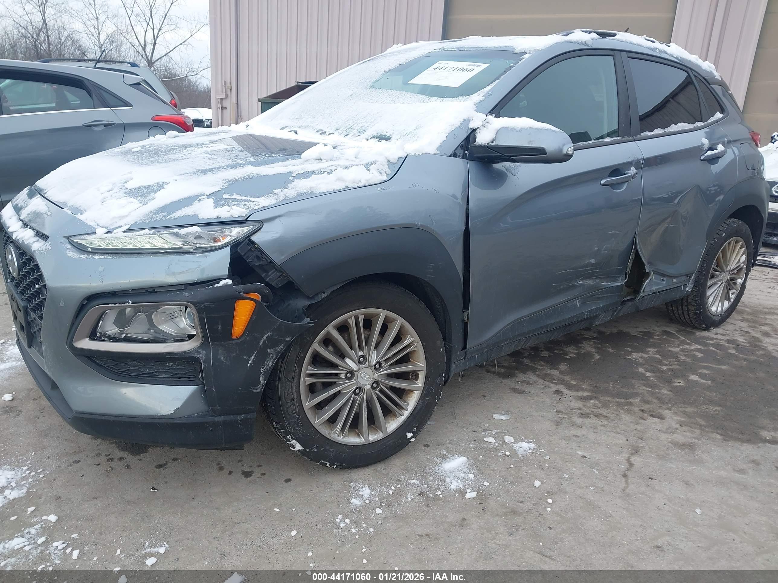 HYUNDAI KONA image 6