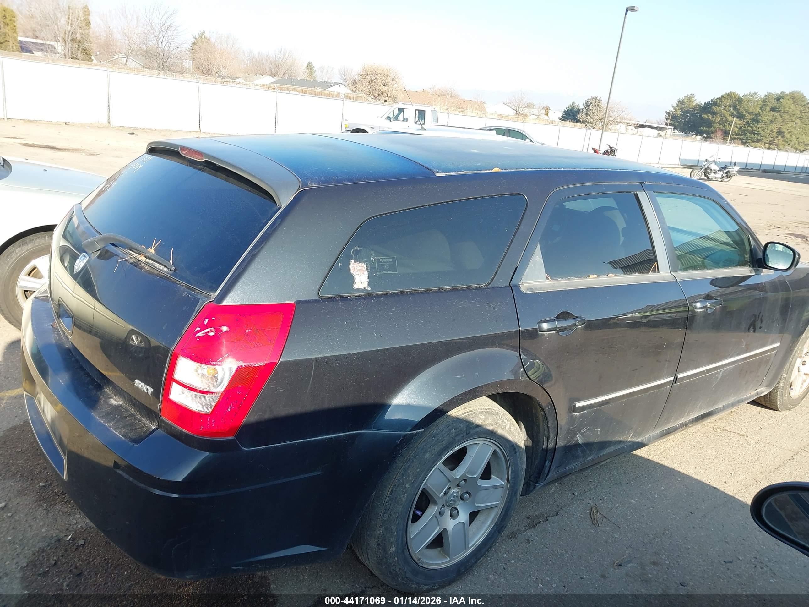 DODGE MAGNUM image 4