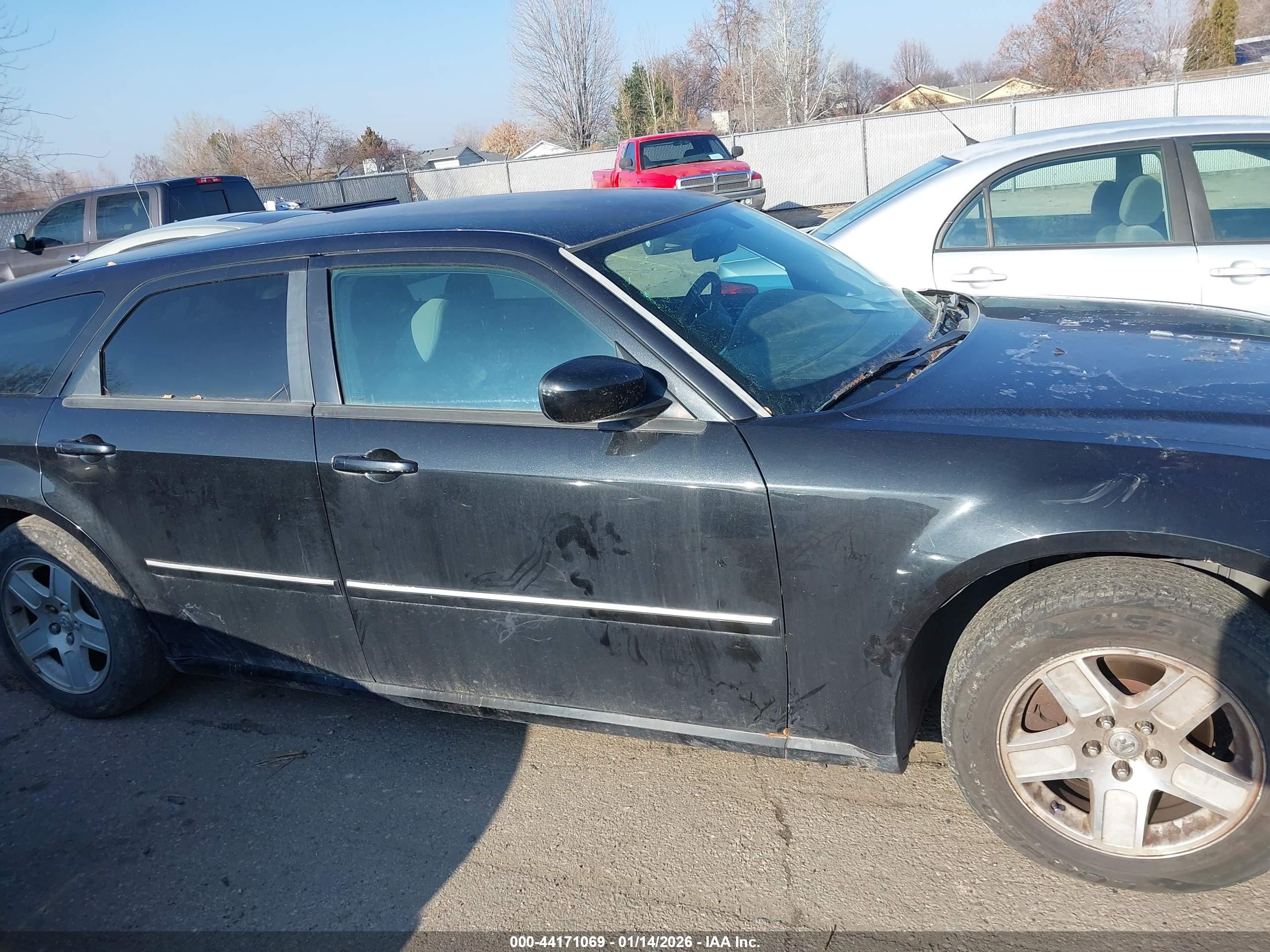 DODGE MAGNUM image 6