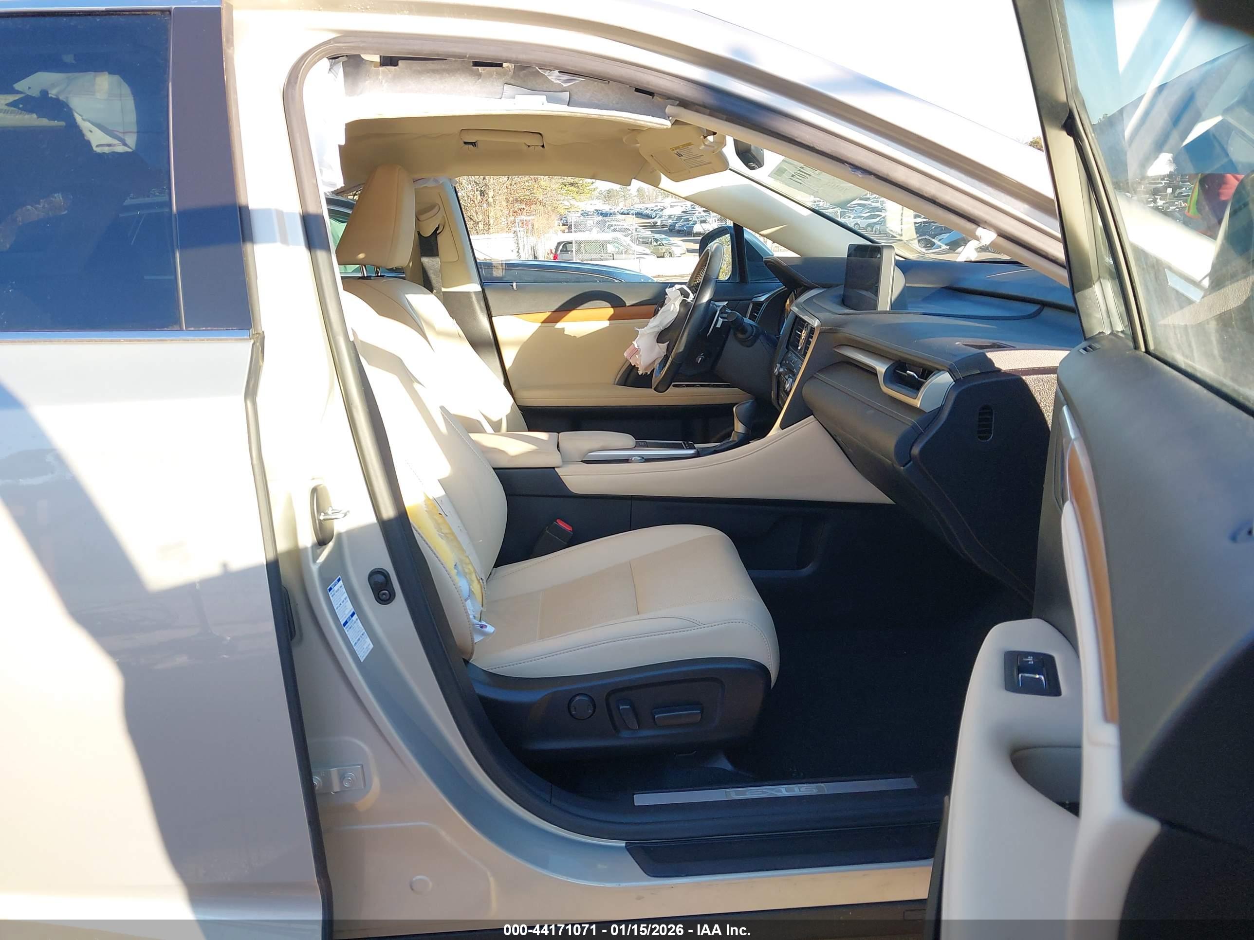 LEXUS RX image 5
