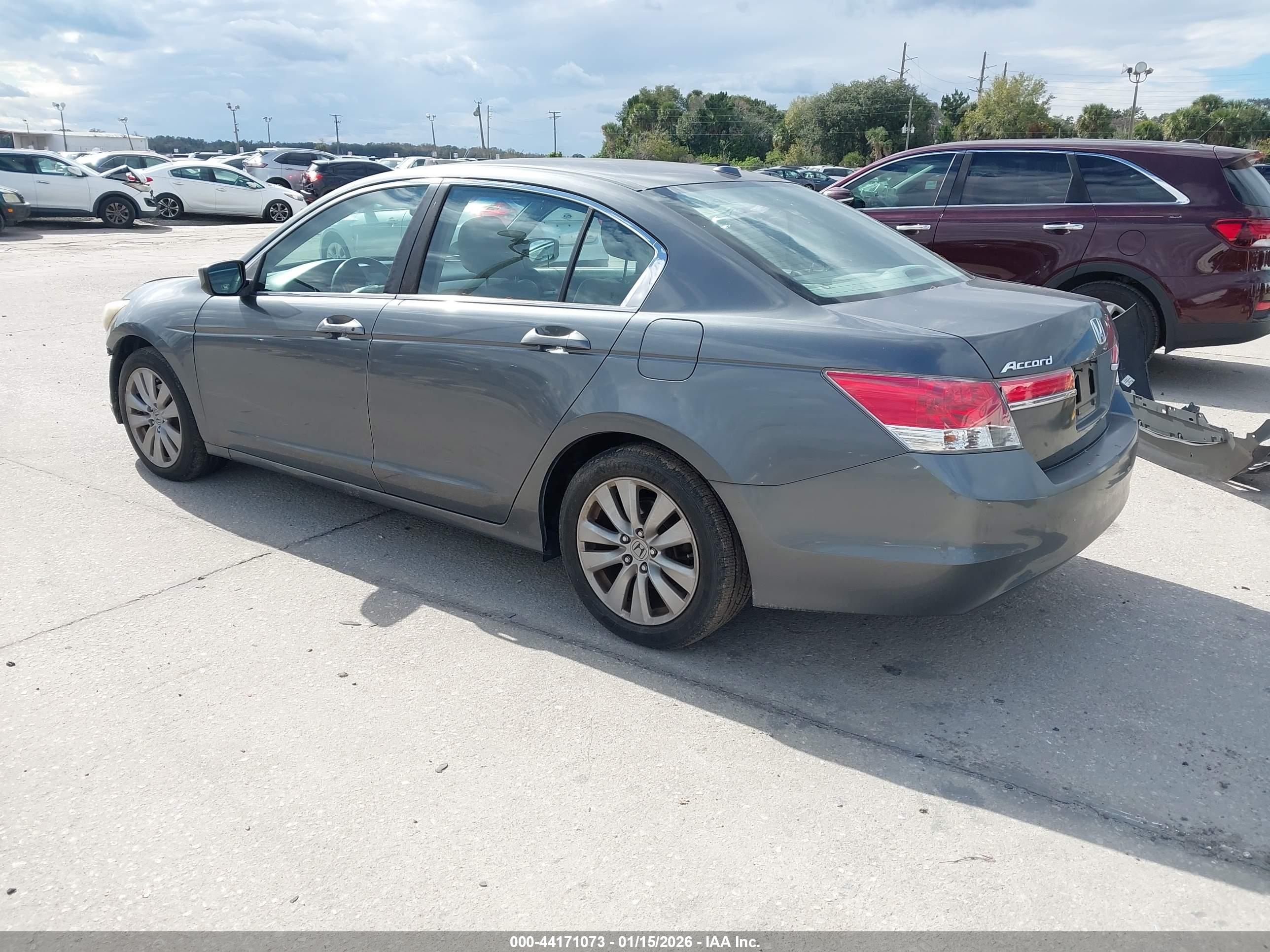 HONDA ACCORD image 3