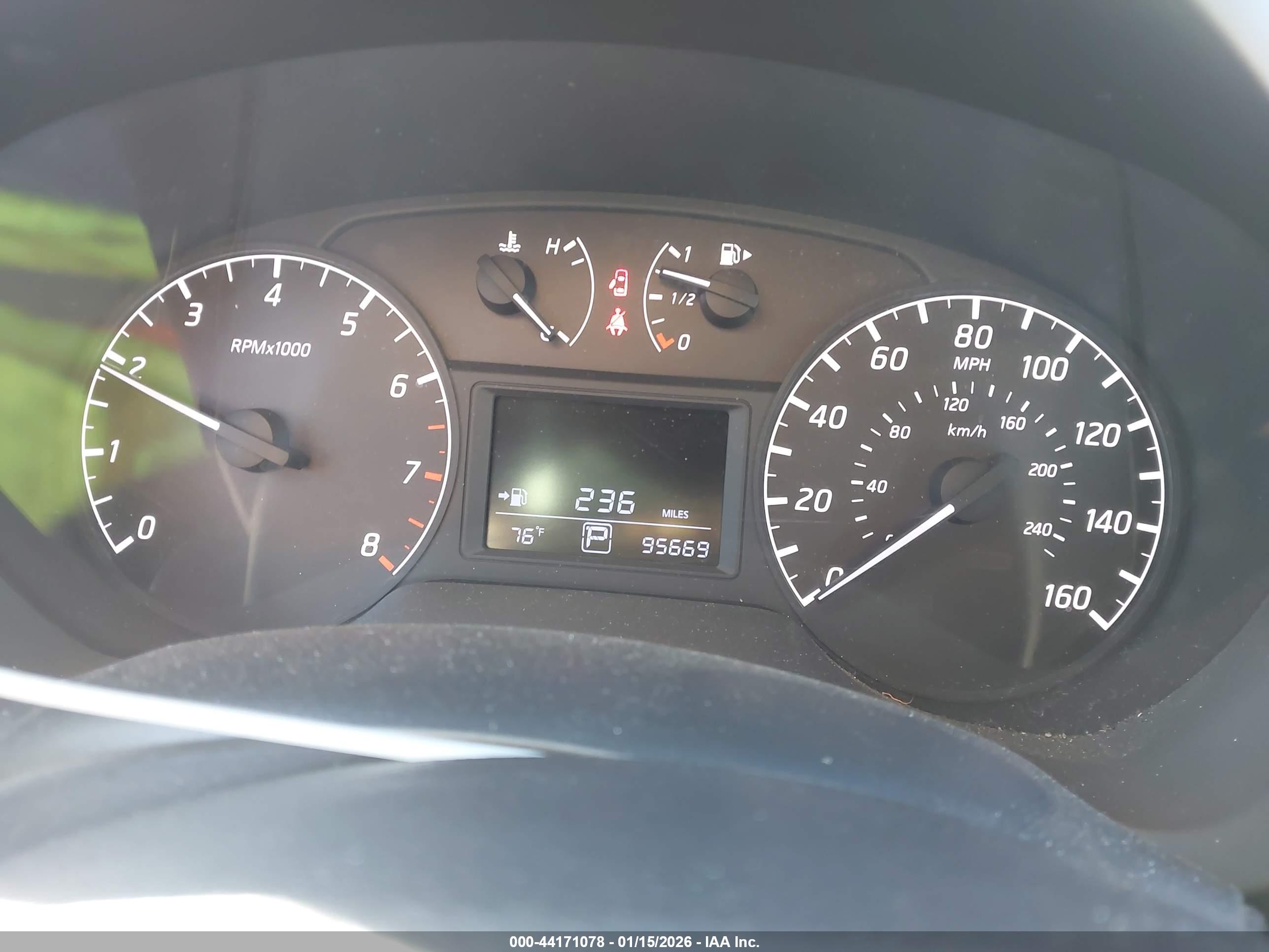 NISSAN SENTRA image 7