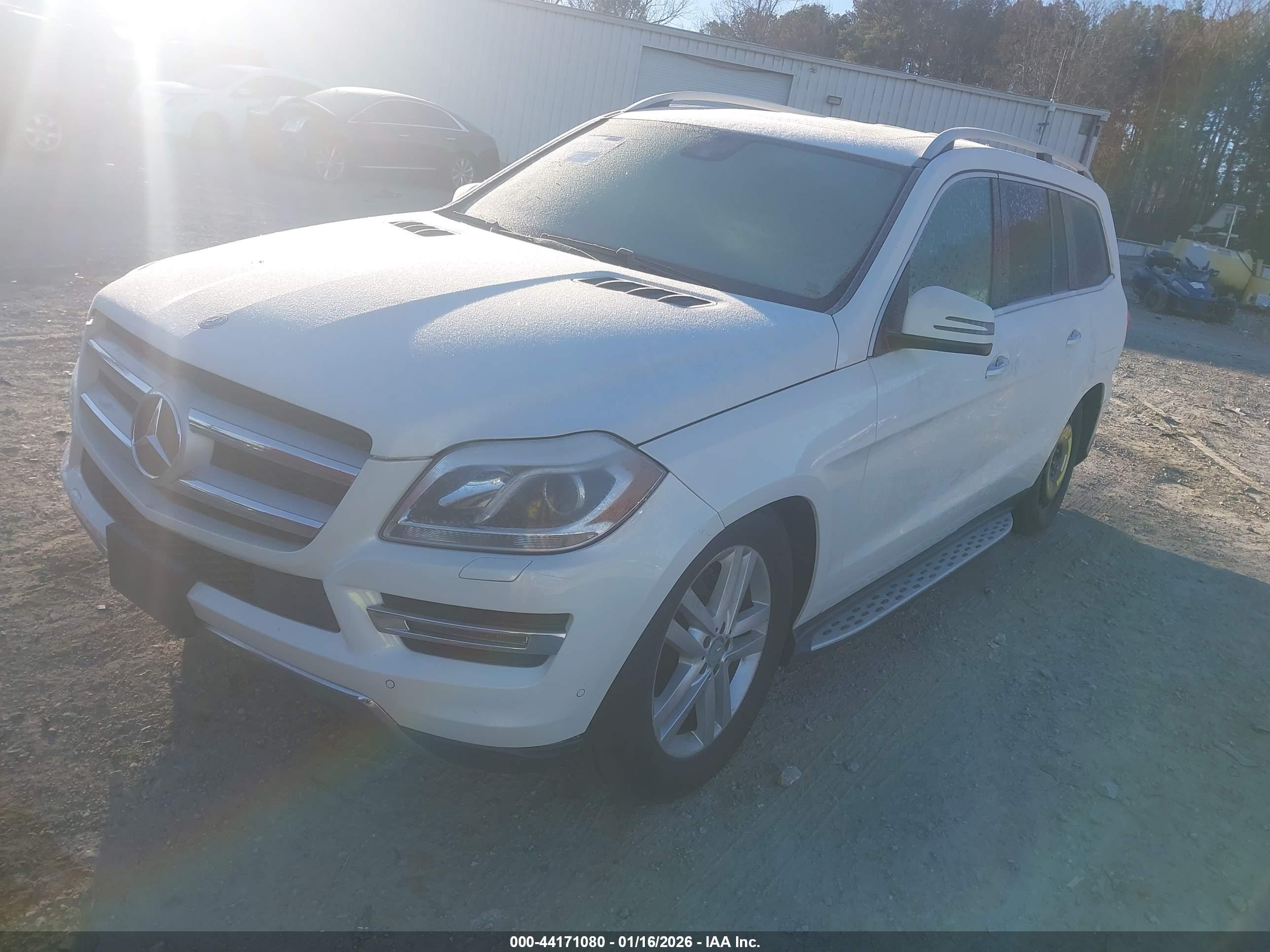 MERCEDES-BENZ GL image 2
