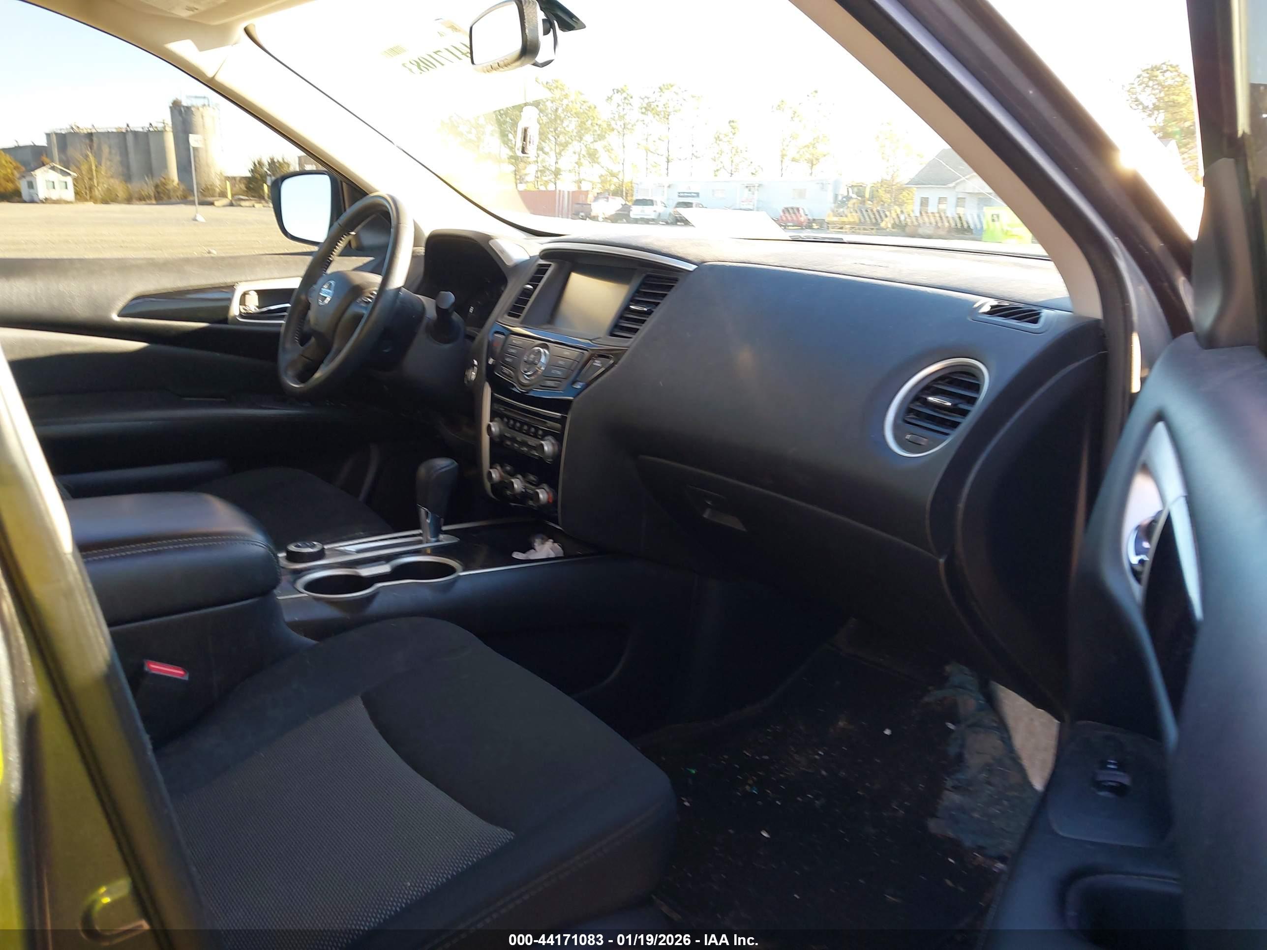 NISSAN PATHFINDER image 5