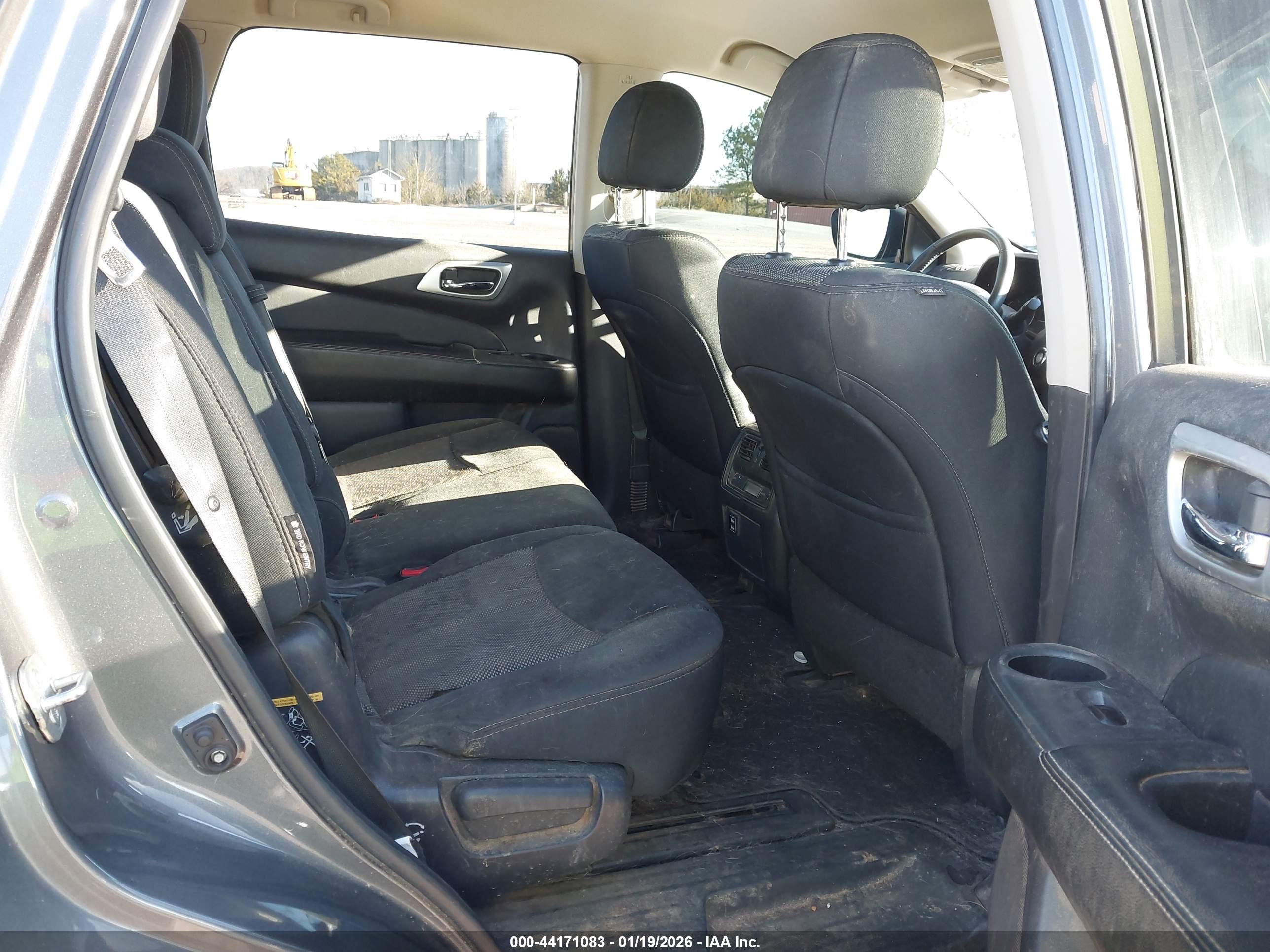 NISSAN PATHFINDER image 8