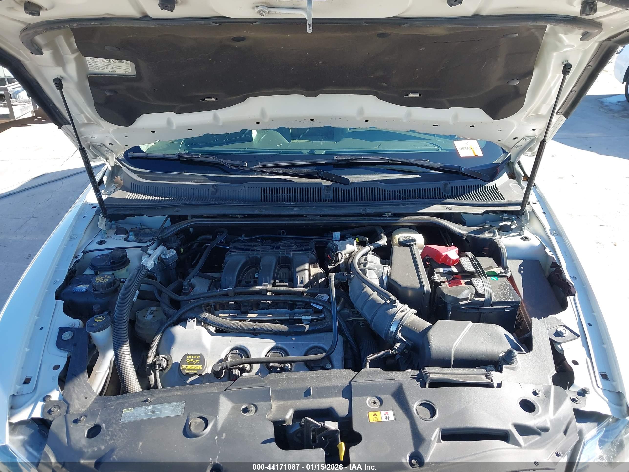 FORD TAURUS image 10