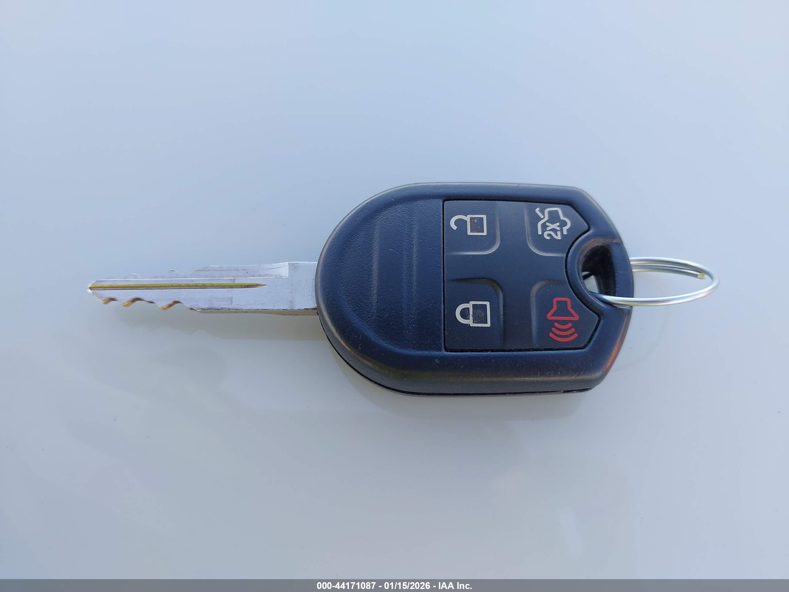 FORD TAURUS image 11