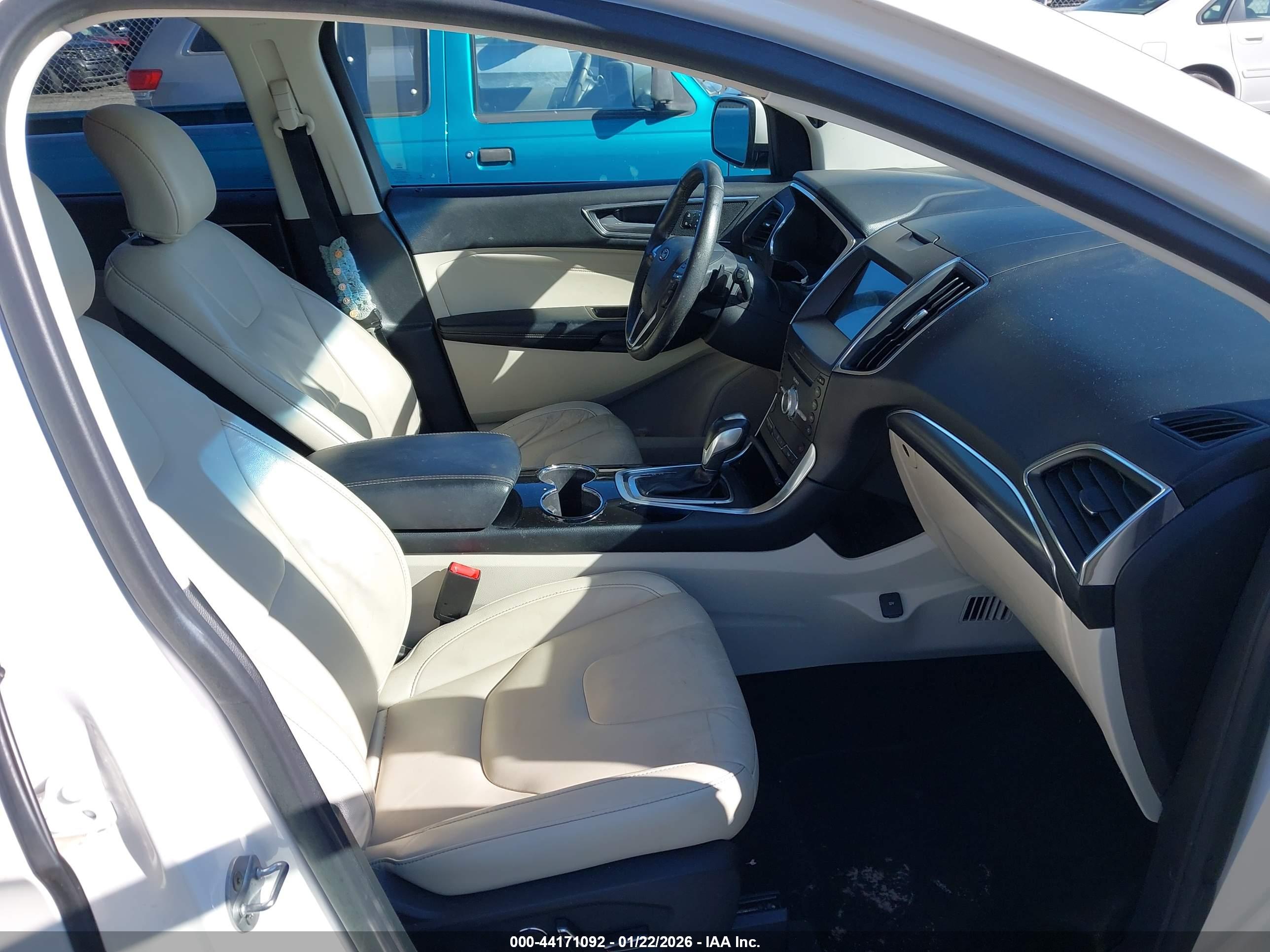 FORD EDGE image 5