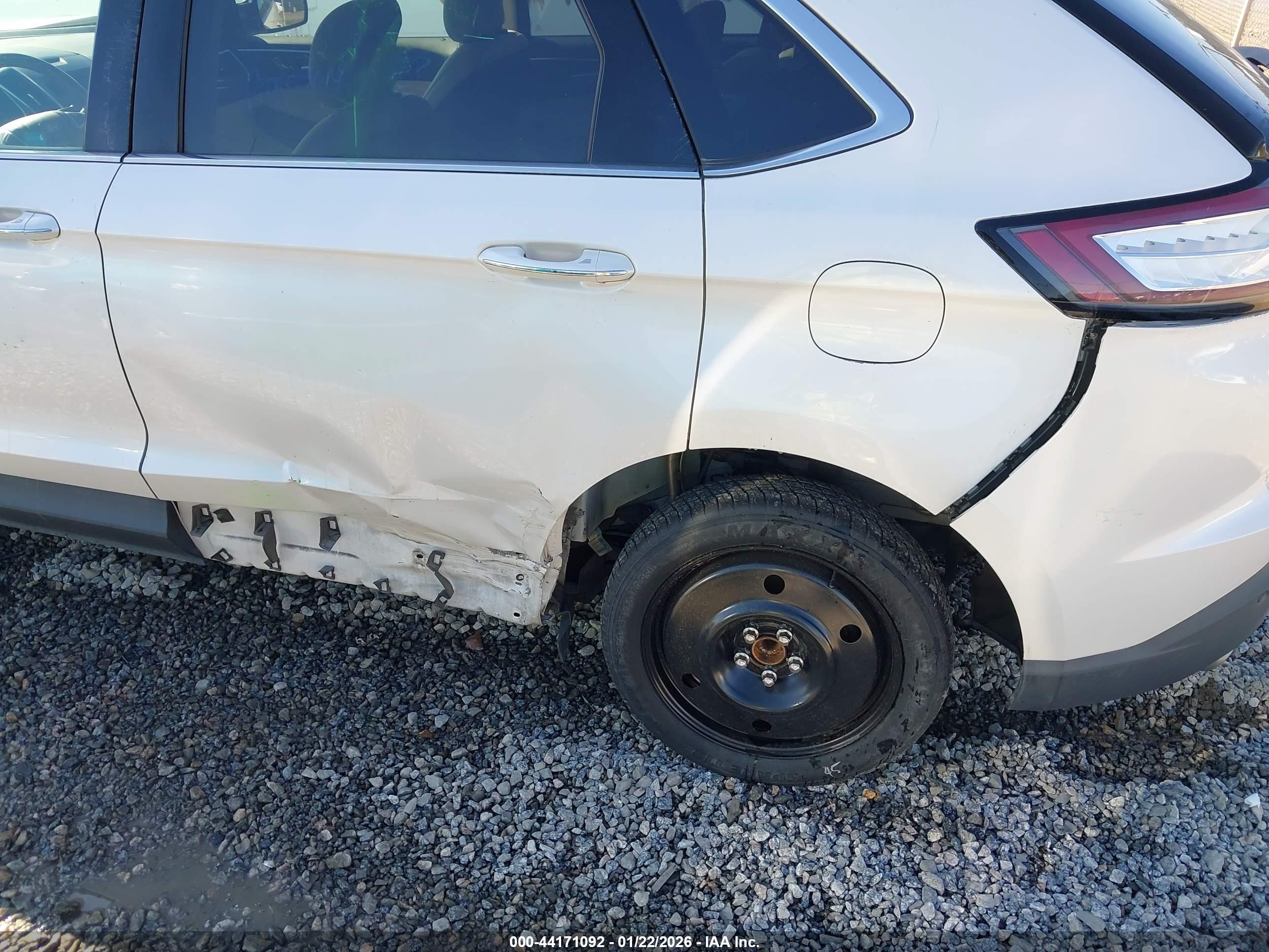 FORD EDGE image 6