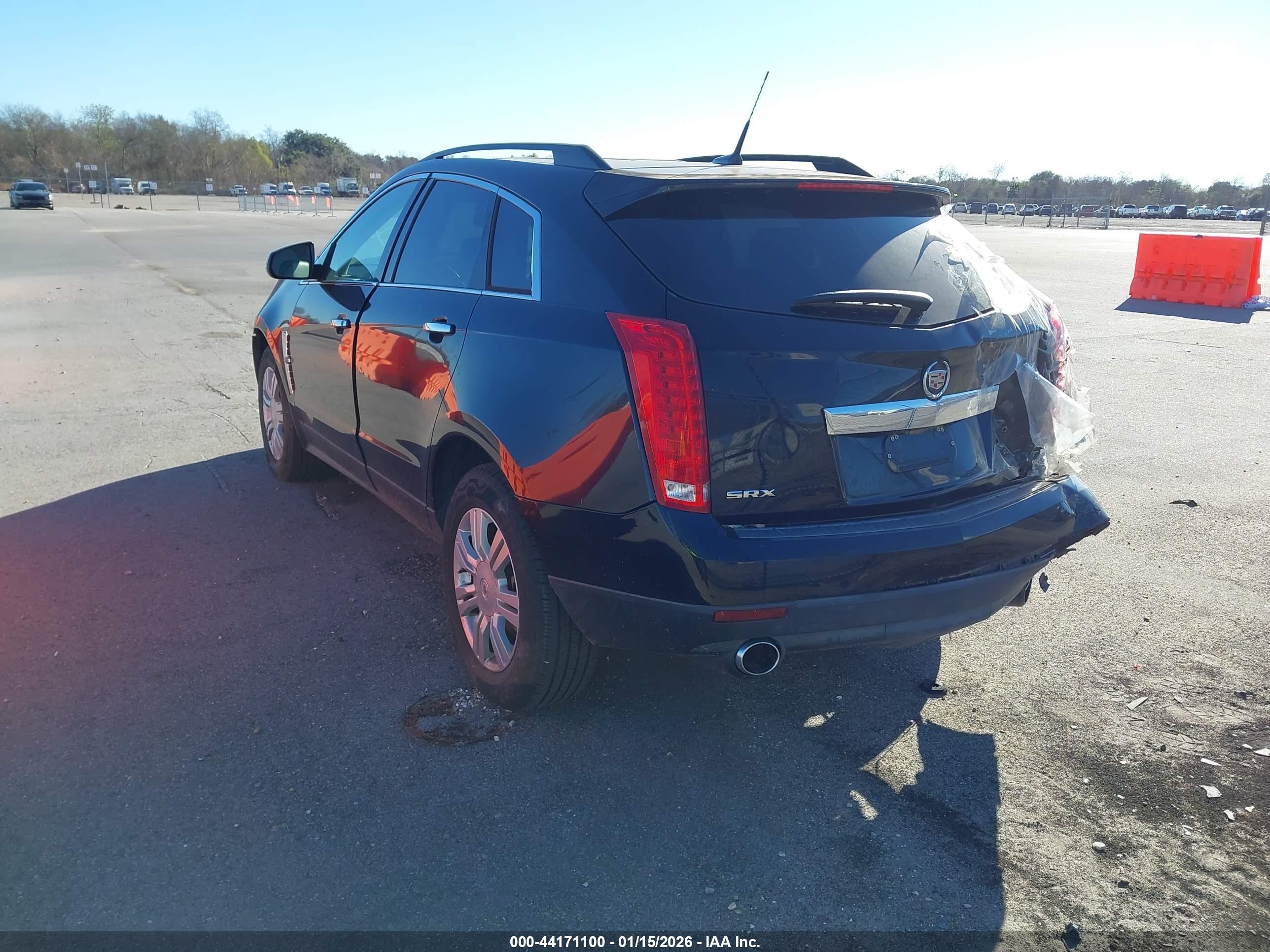 CADILLAC SRX image 3