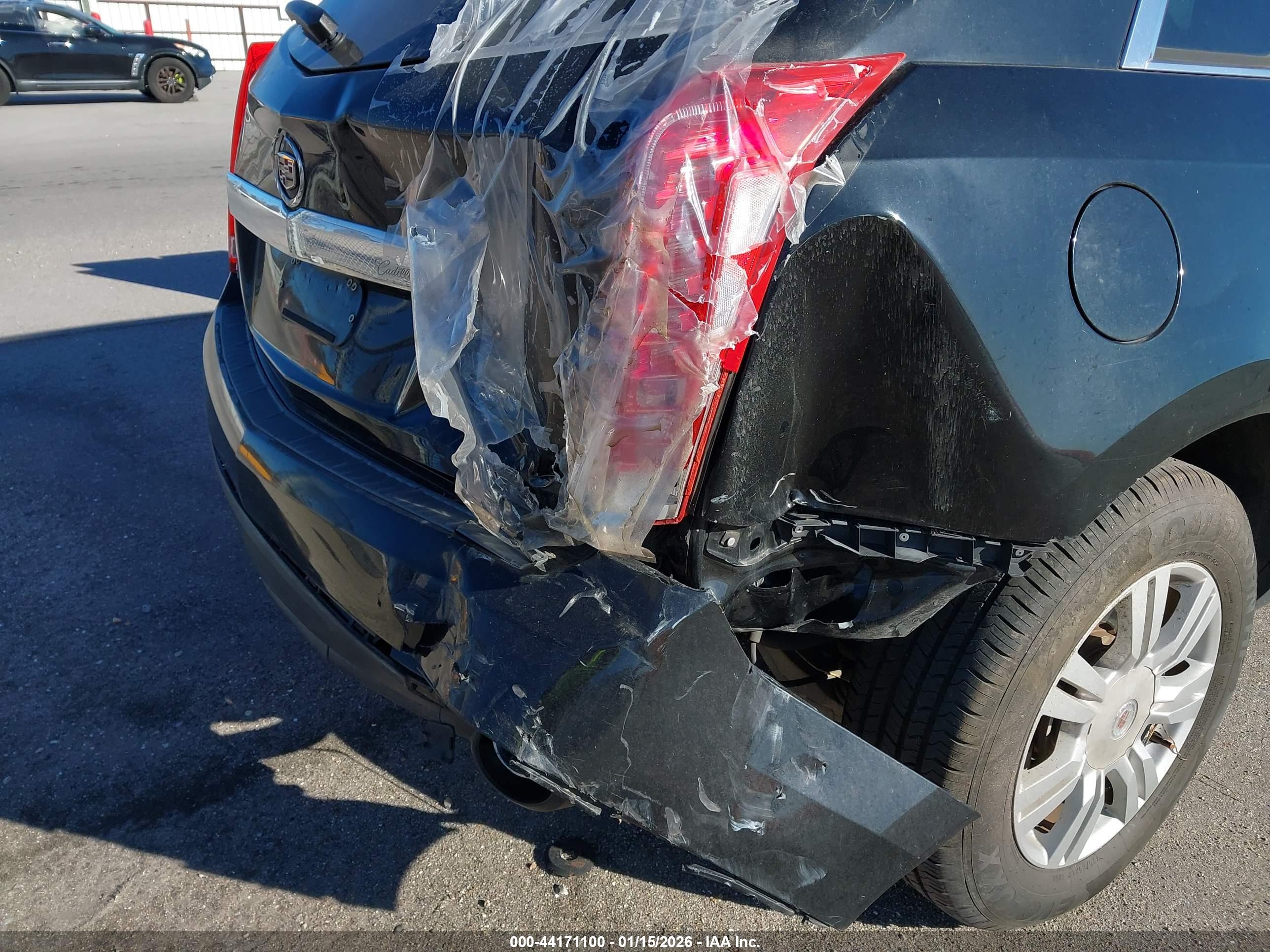 CADILLAC SRX image 6