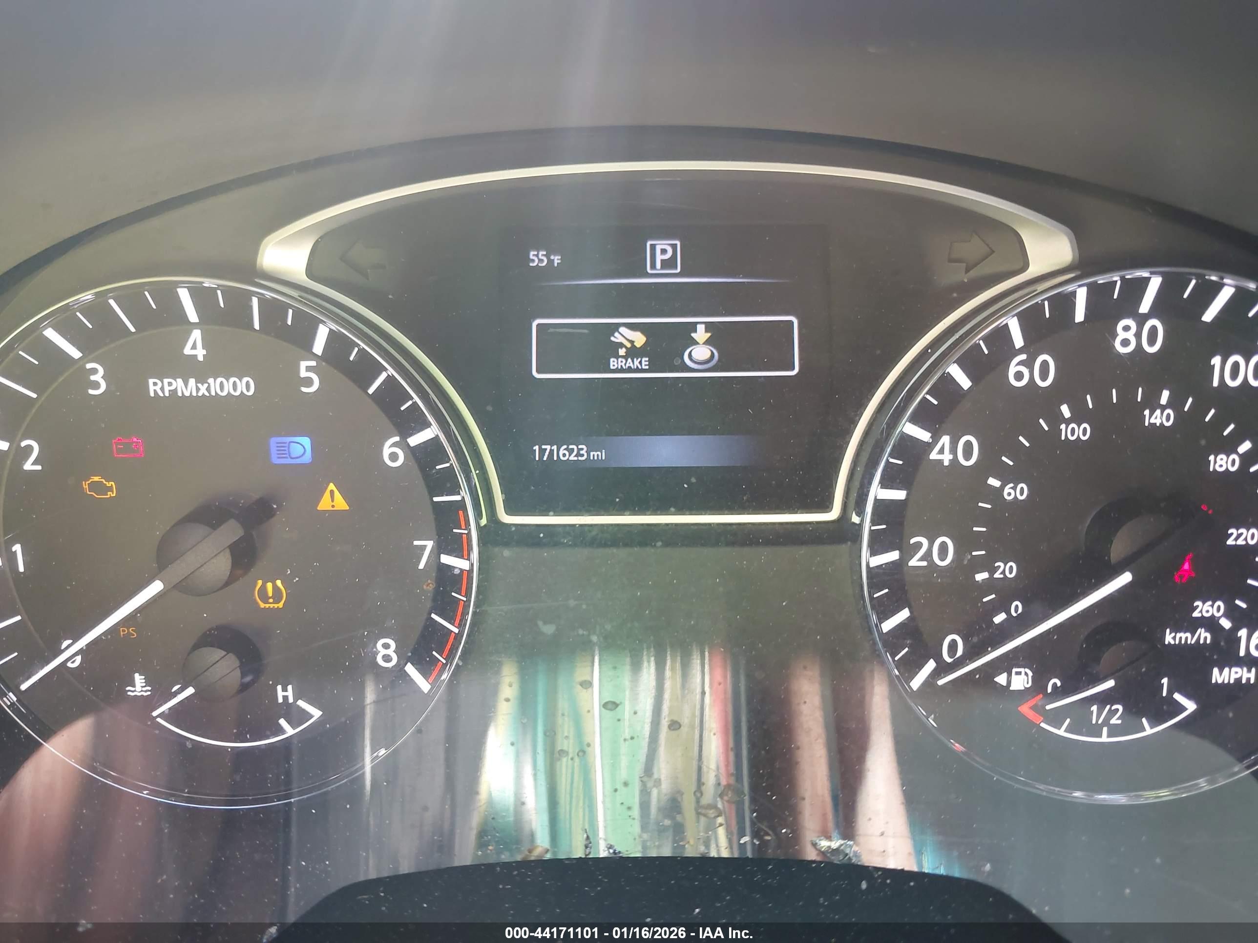 NISSAN PATHFINDER image 7