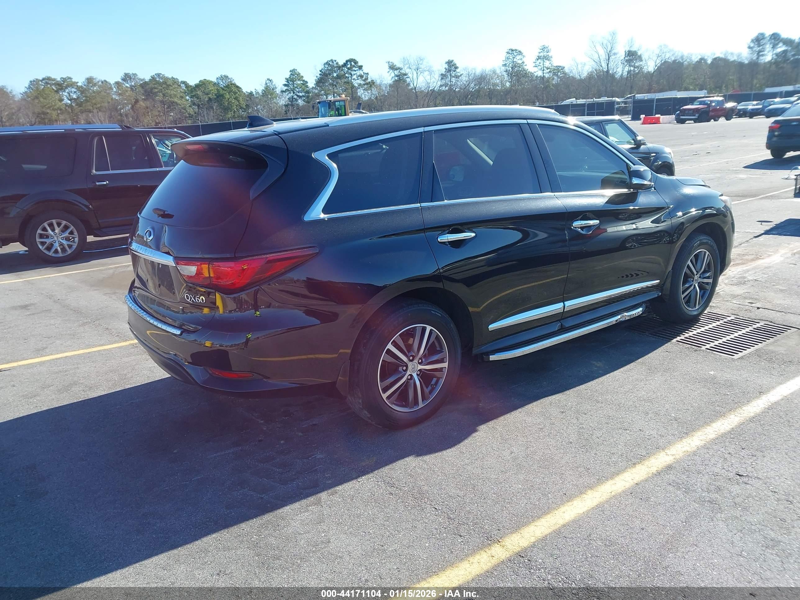 INFINITI QX60 image 4