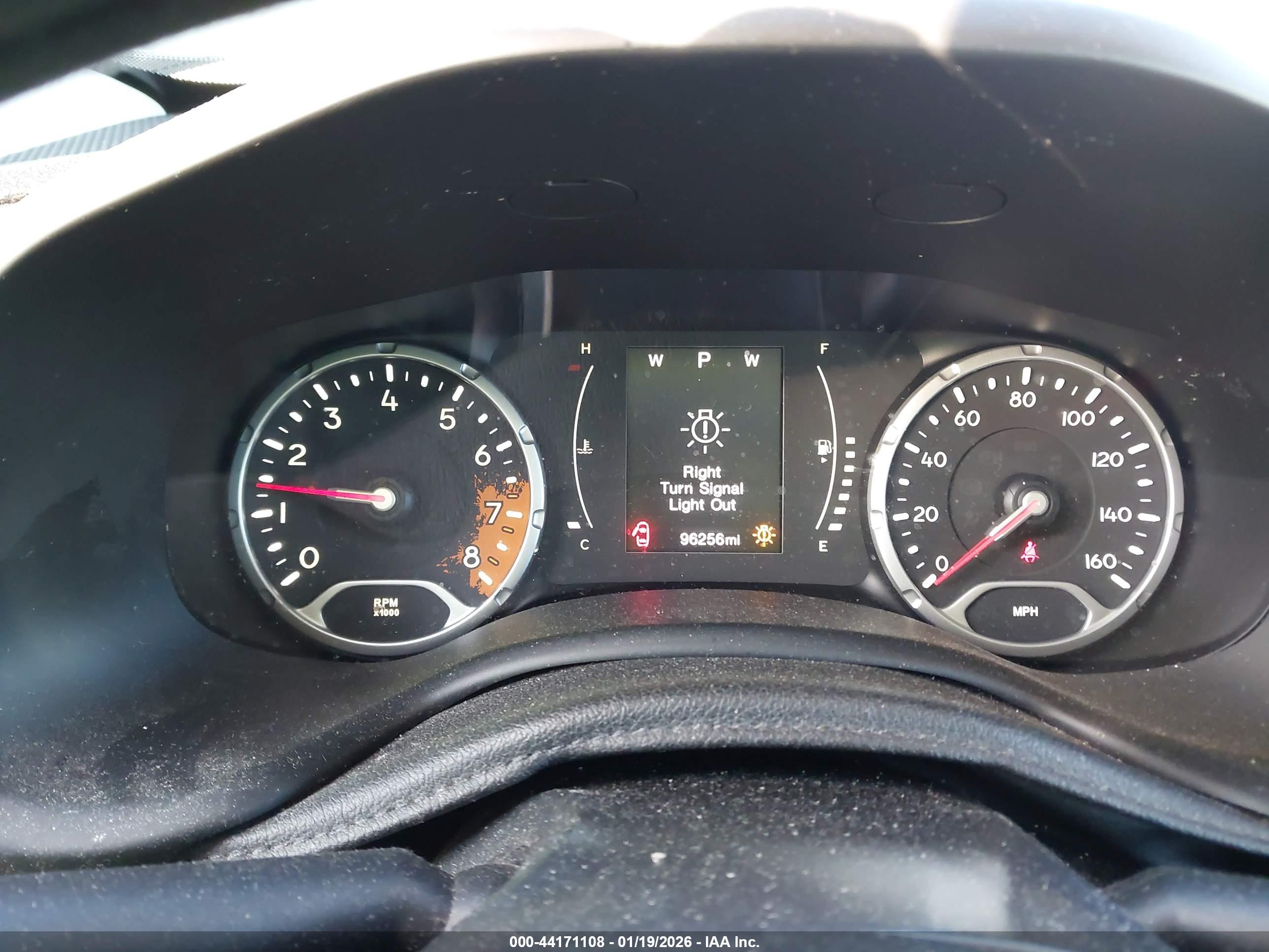 JEEP RENEGADE image 7