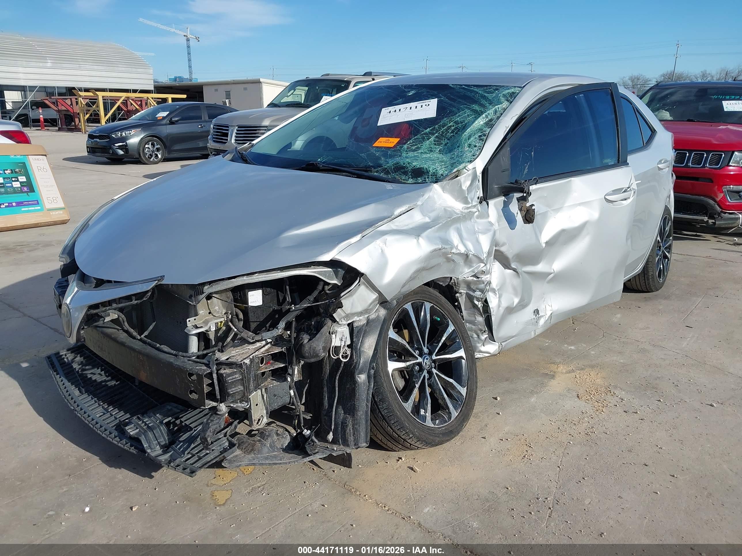 TOYOTA COROLLA image 2