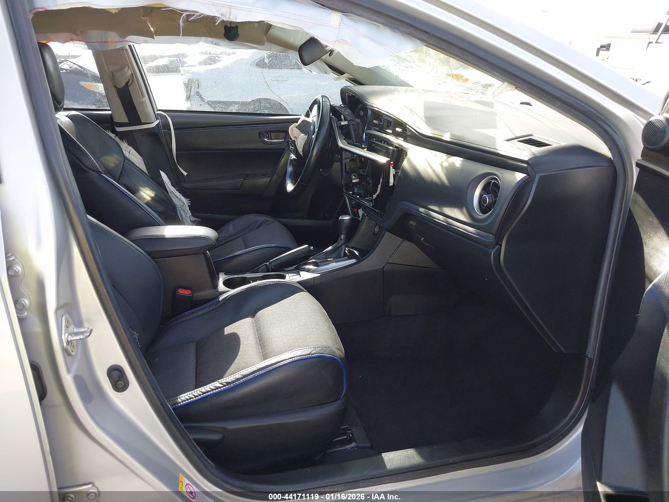 TOYOTA COROLLA image 5