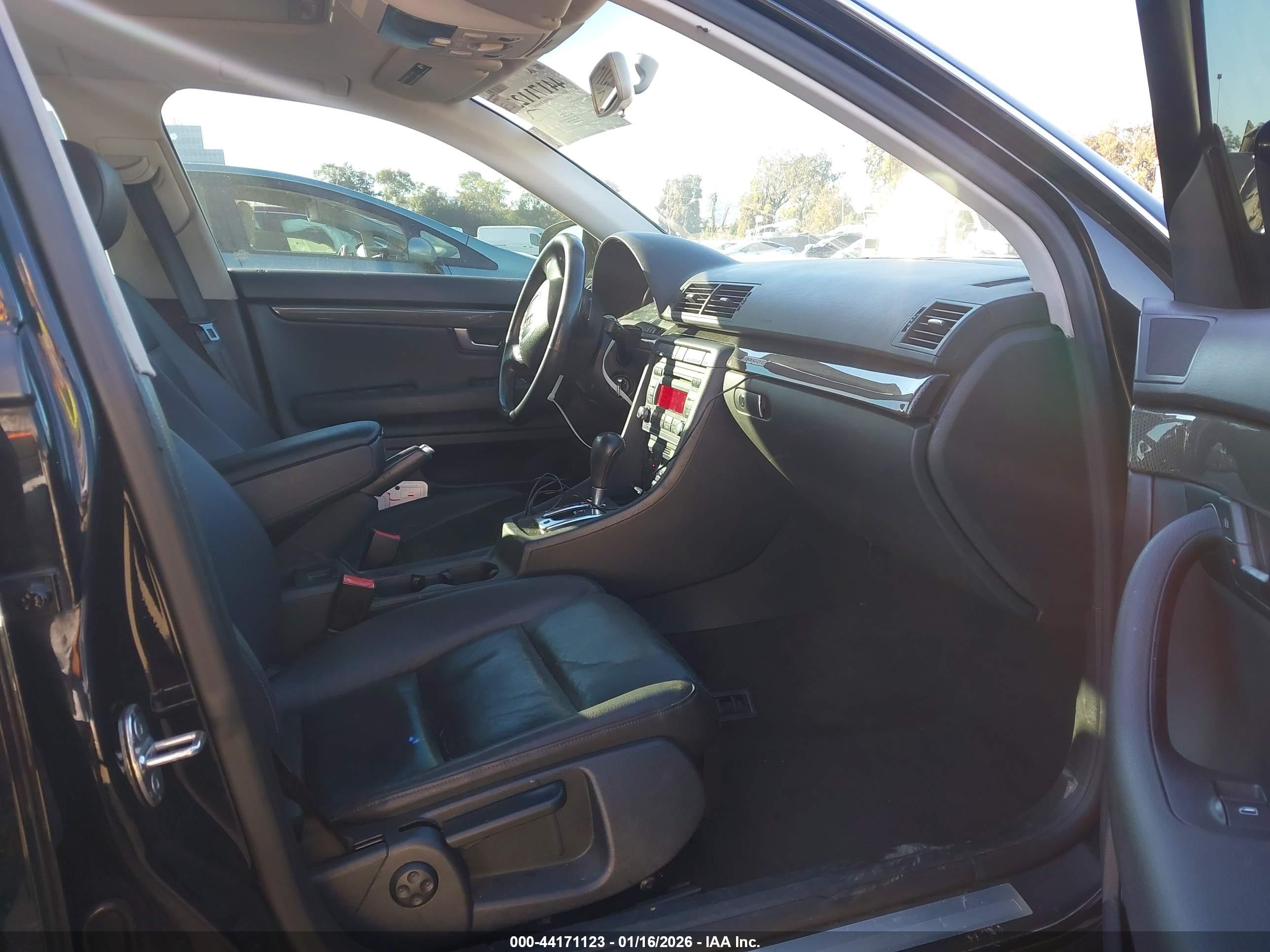AUDI A4 image 5