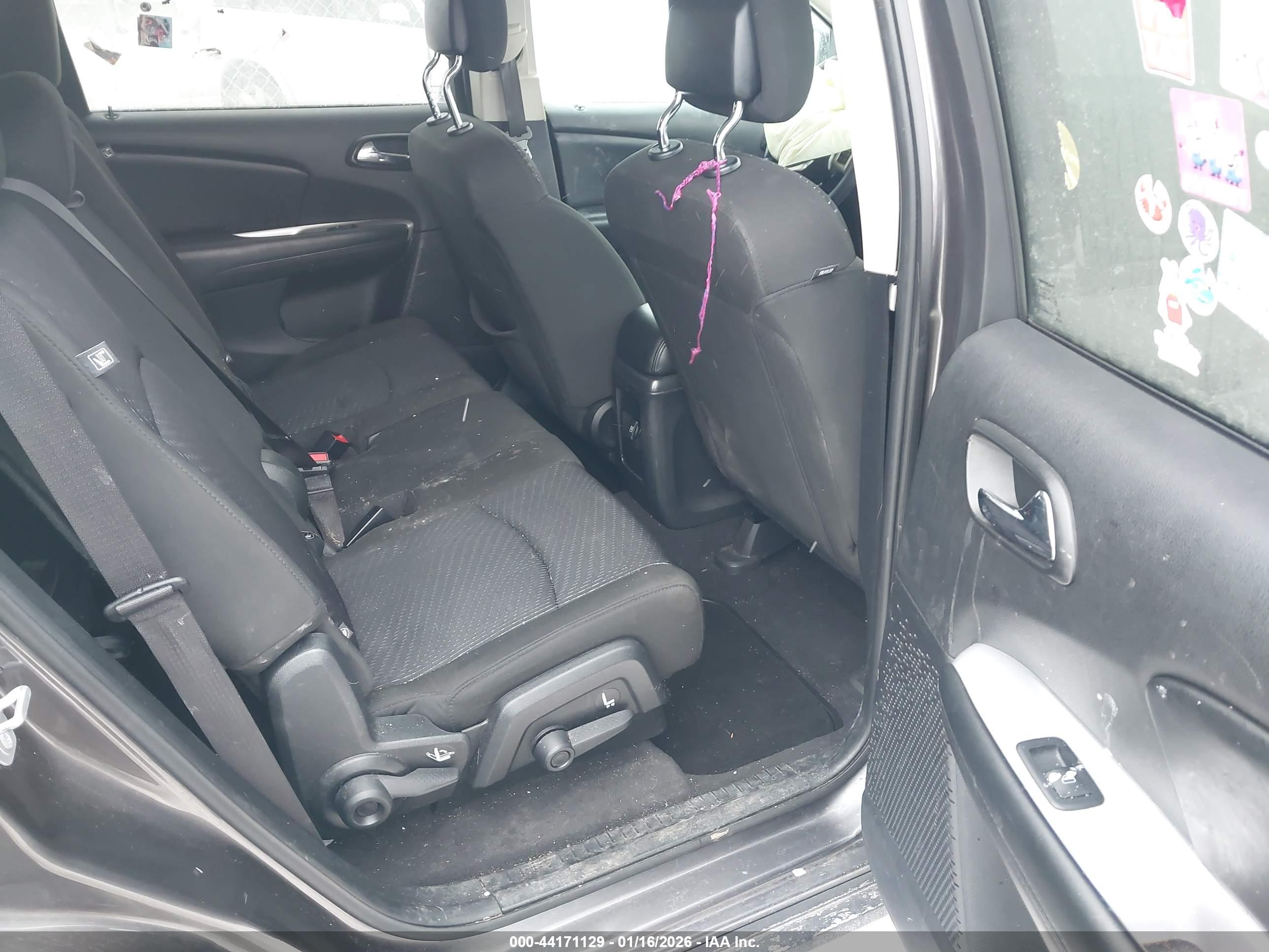 DODGE JOURNEY image 8