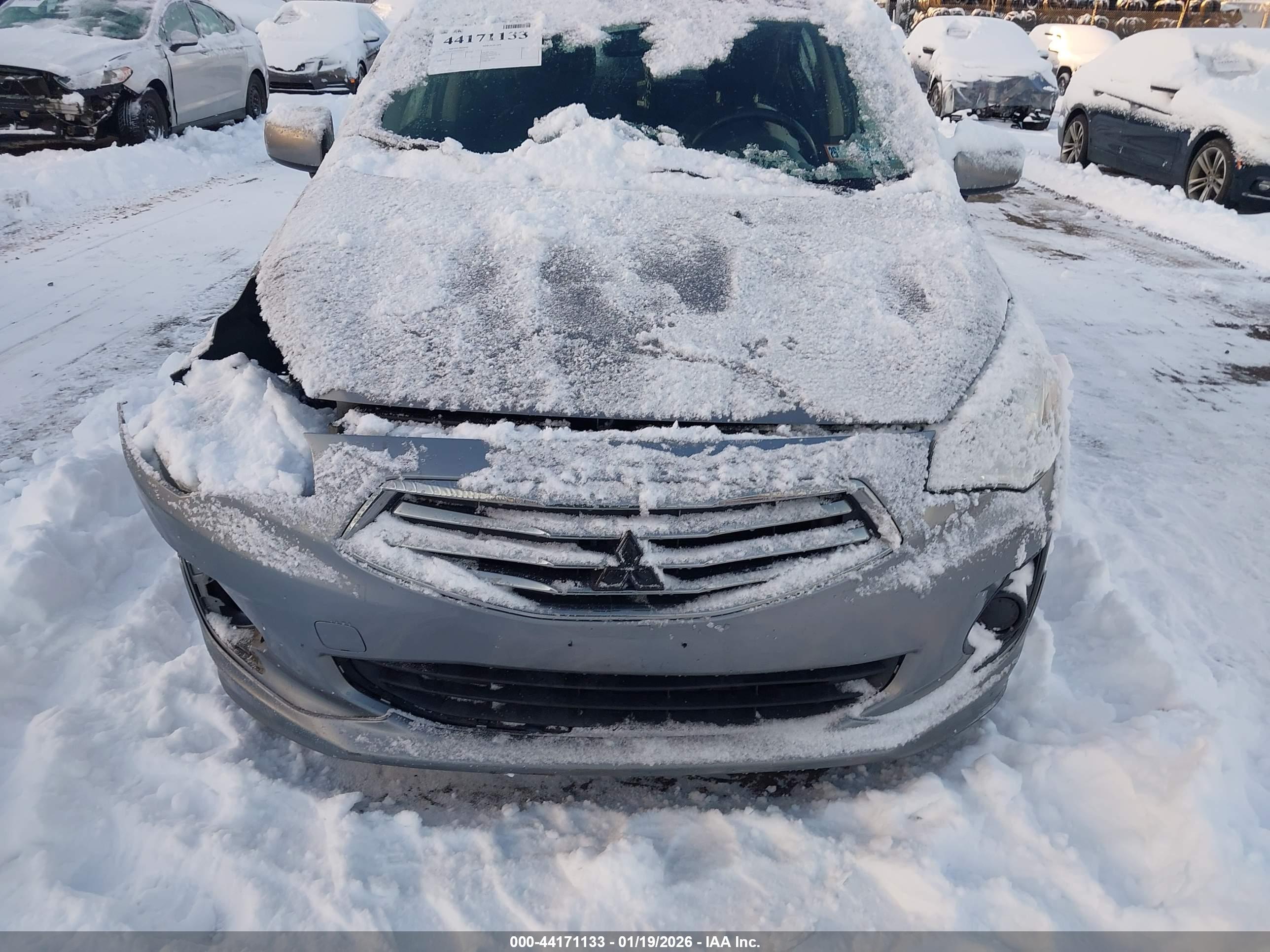 MITSUBISHI MIRAGE image 6