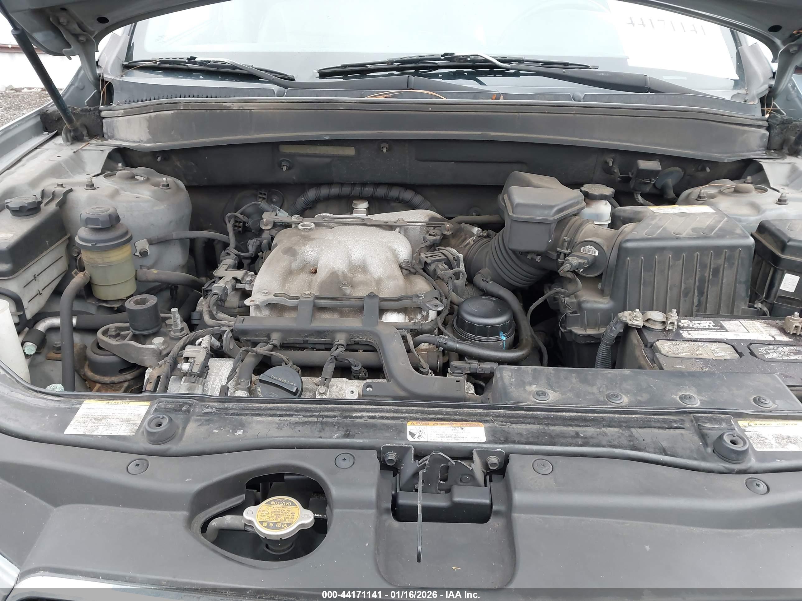 HYUNDAI SANTA image 10