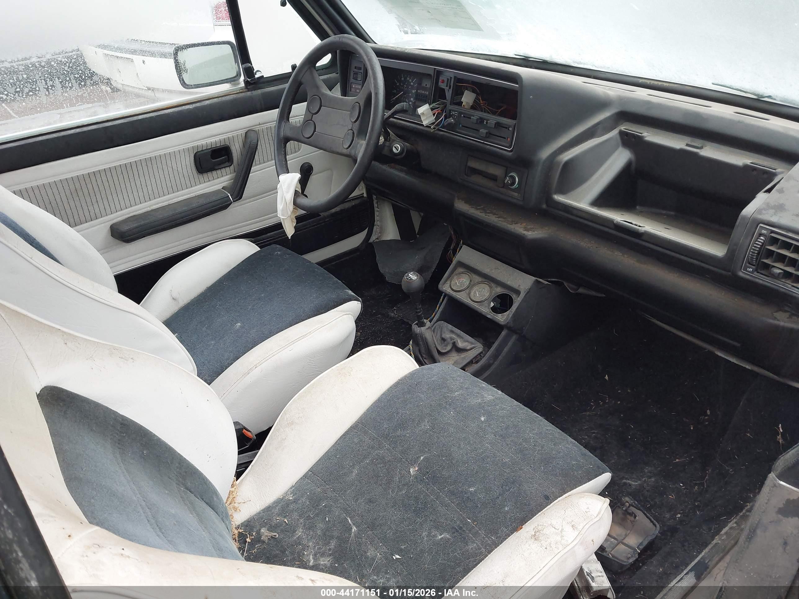 VOLKSWAGEN RABBIT image 5