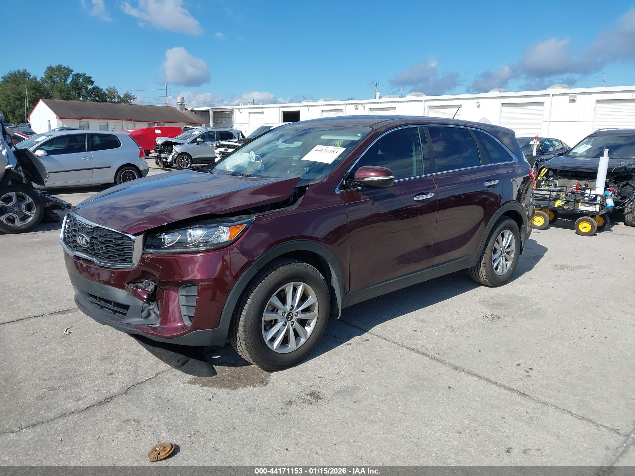 KIA SORENTO image 2
