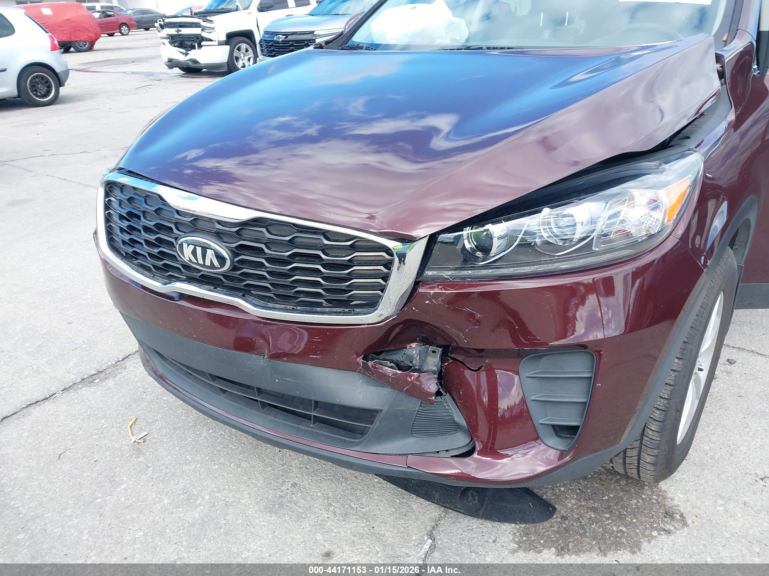 KIA SORENTO image 6