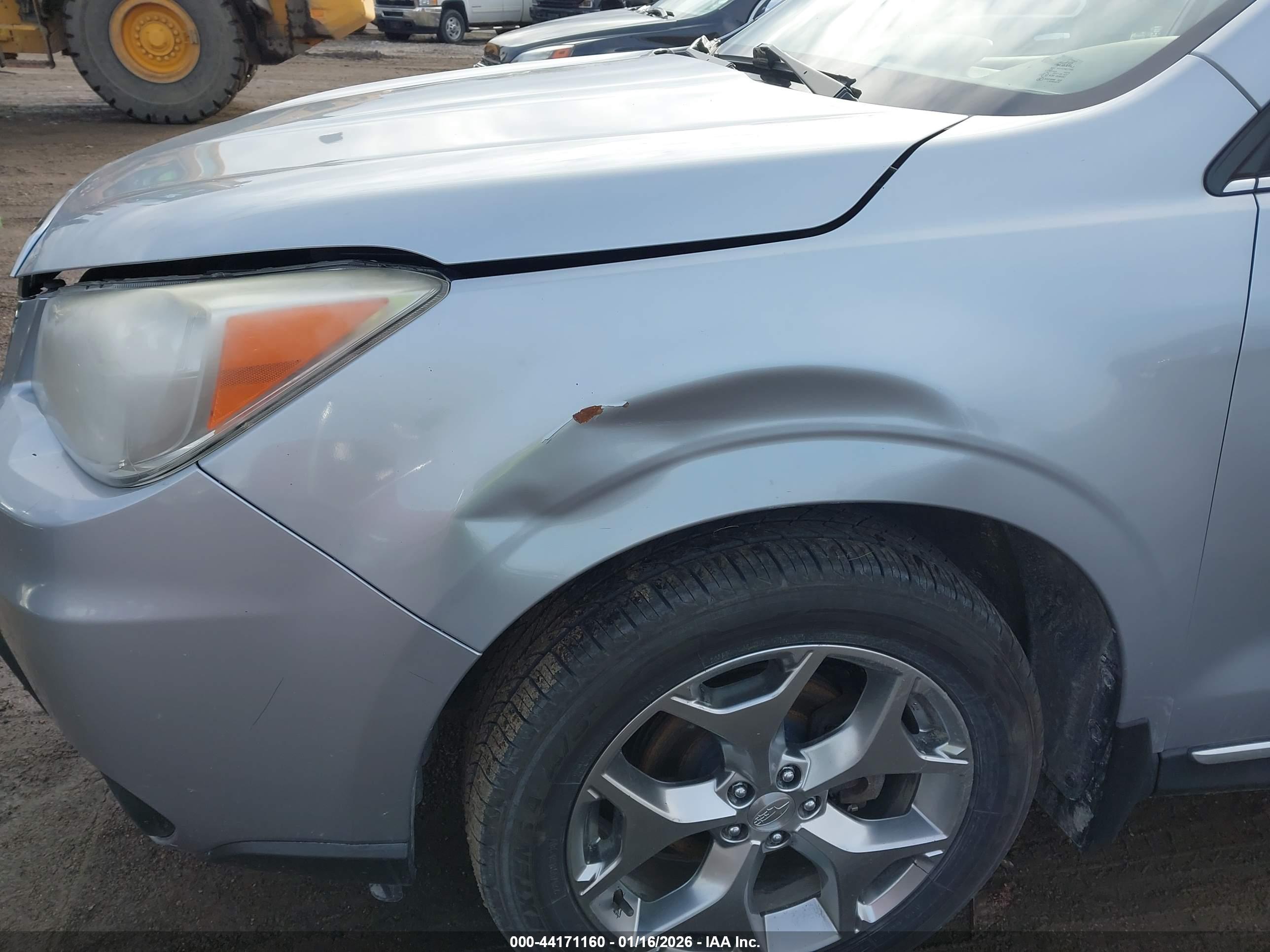 SUBARU FORESTER image 6