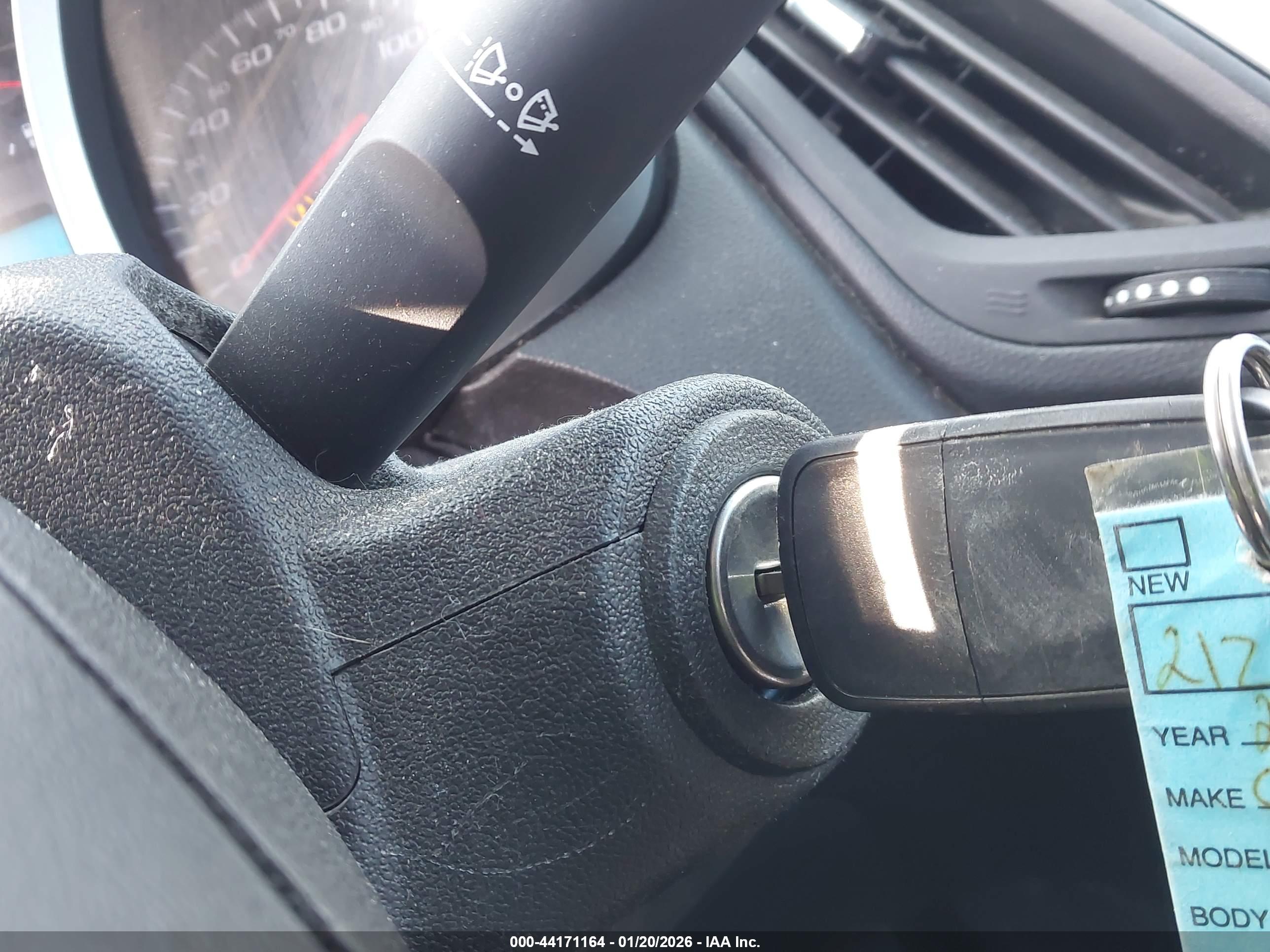 CHEVROLET EQUINOX image 11