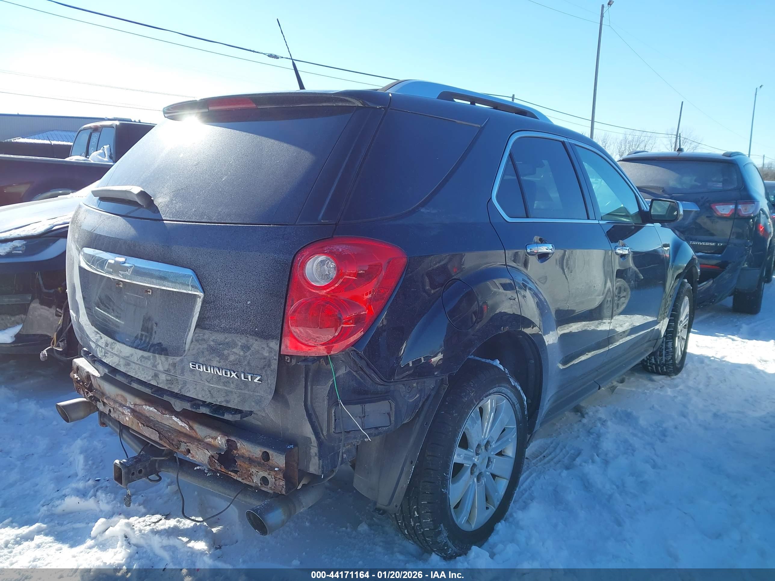 CHEVROLET EQUINOX image 4