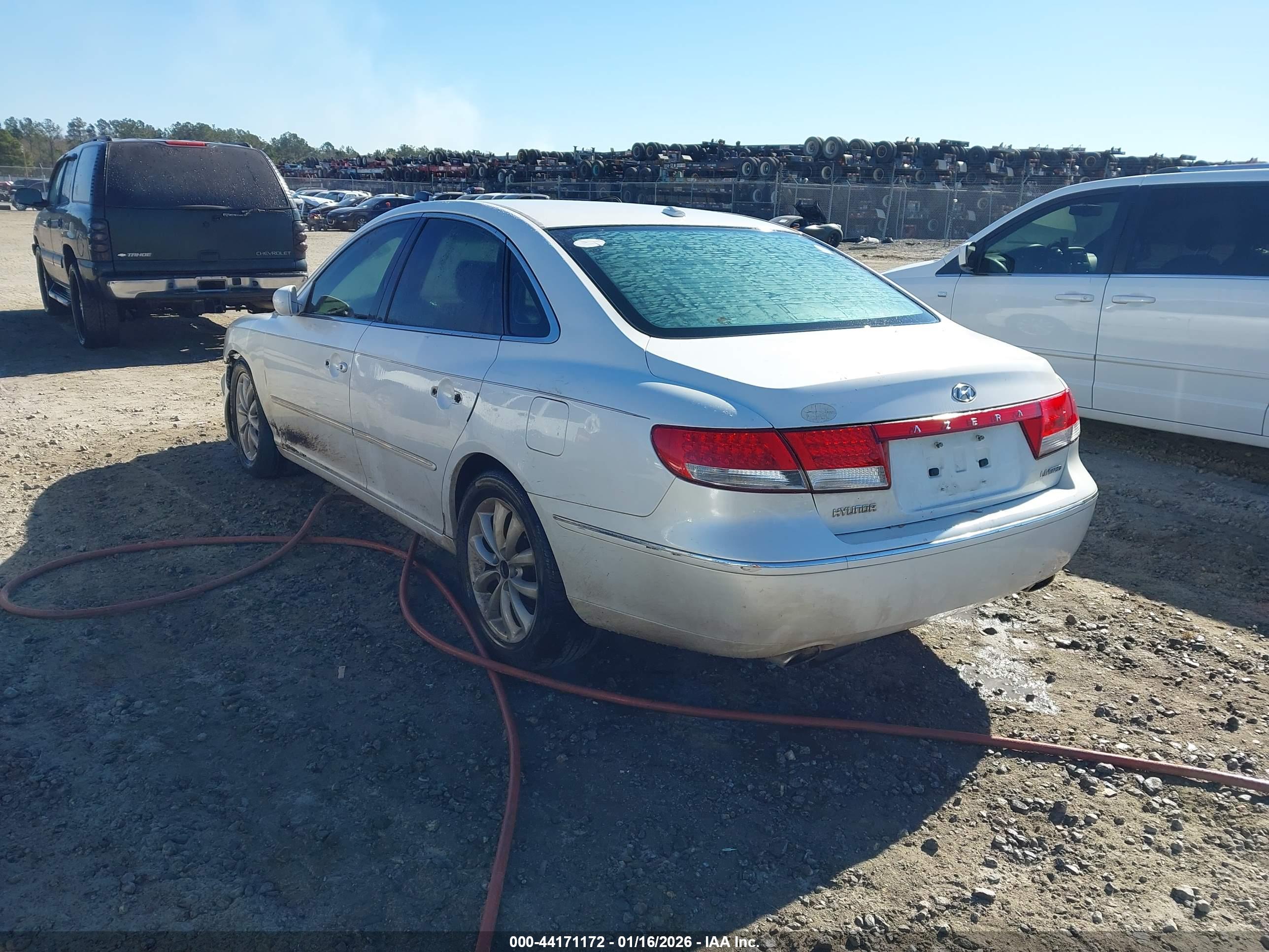 HYUNDAI AZERA image 3