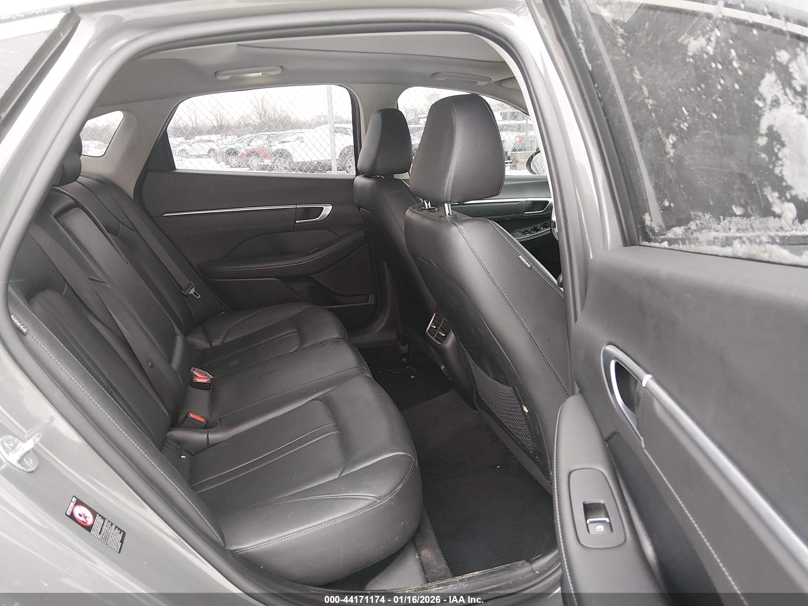 HYUNDAI SONATA image 8