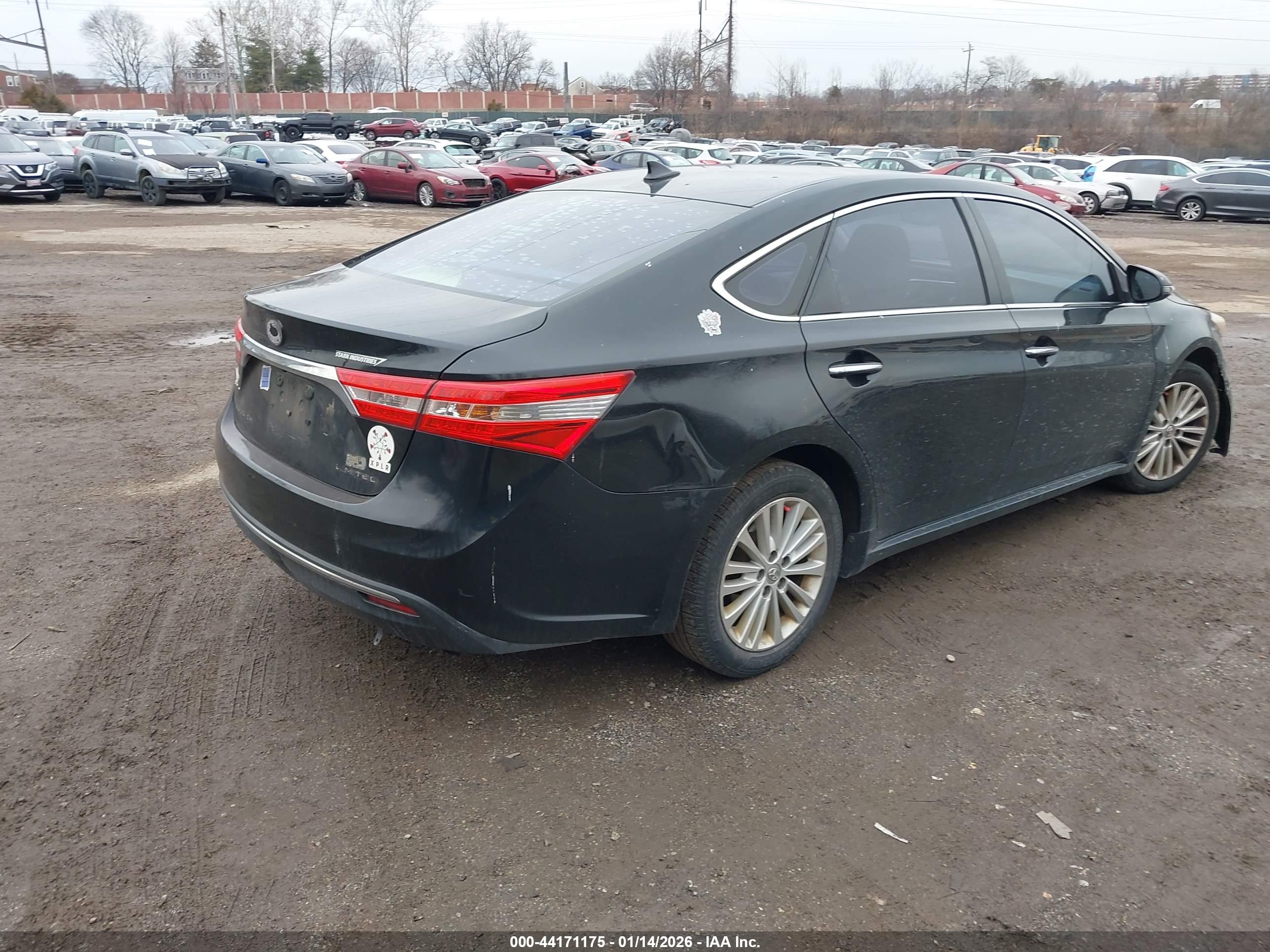 TOYOTA AVALON image 4