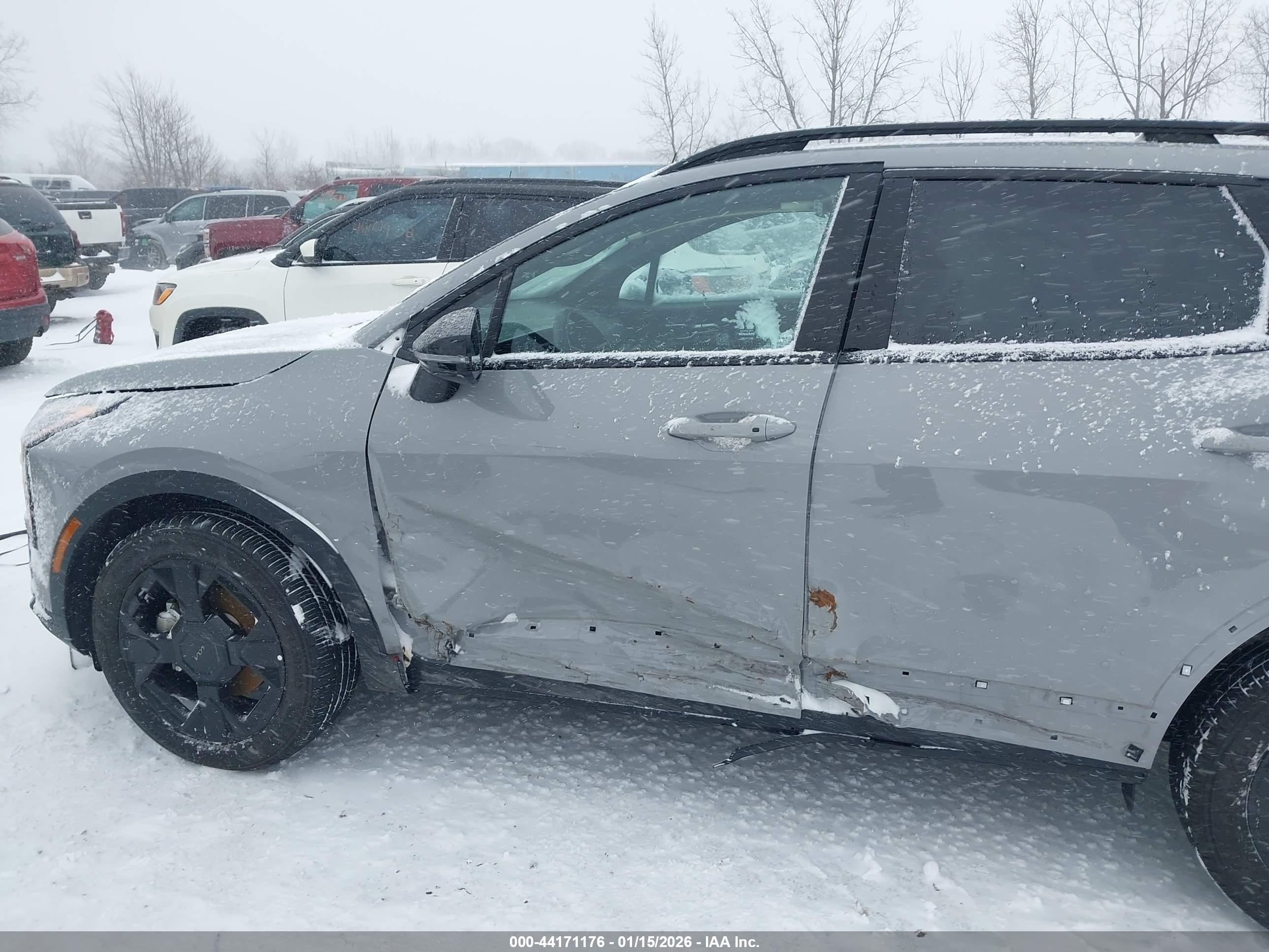KIA SPORTAGE image 6