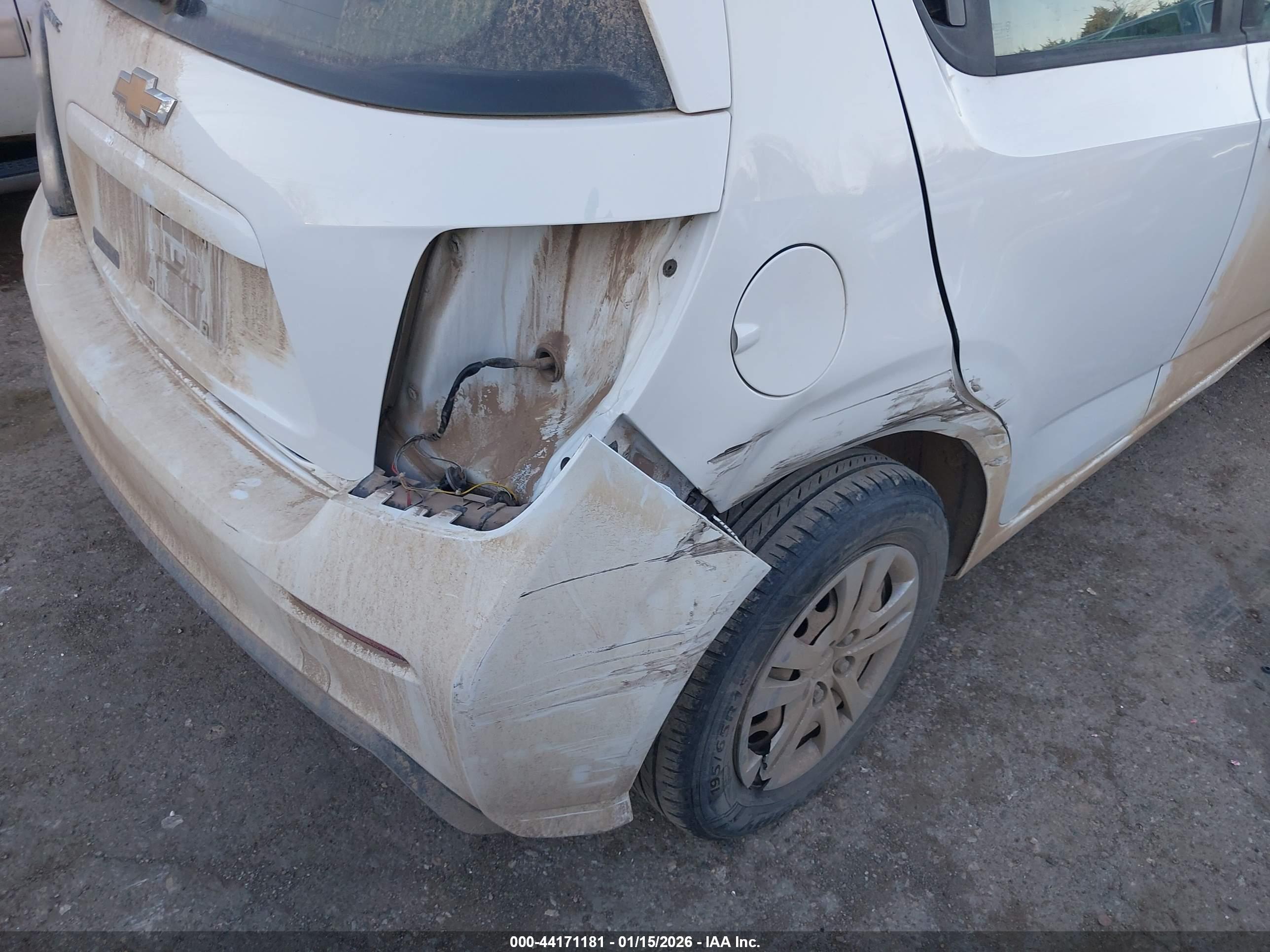 CHEVROLET SONIC image 6