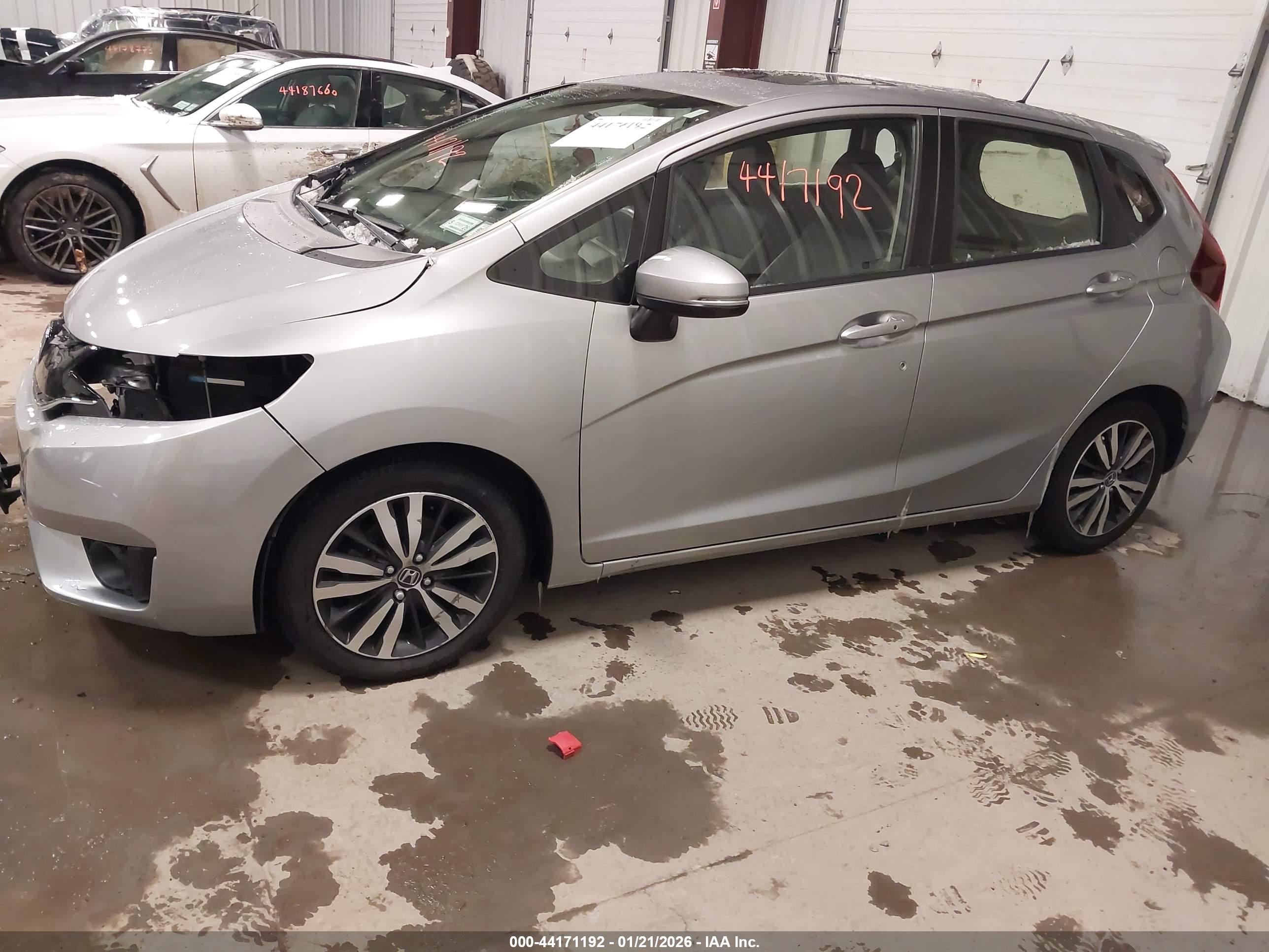 HONDA FIT image 2