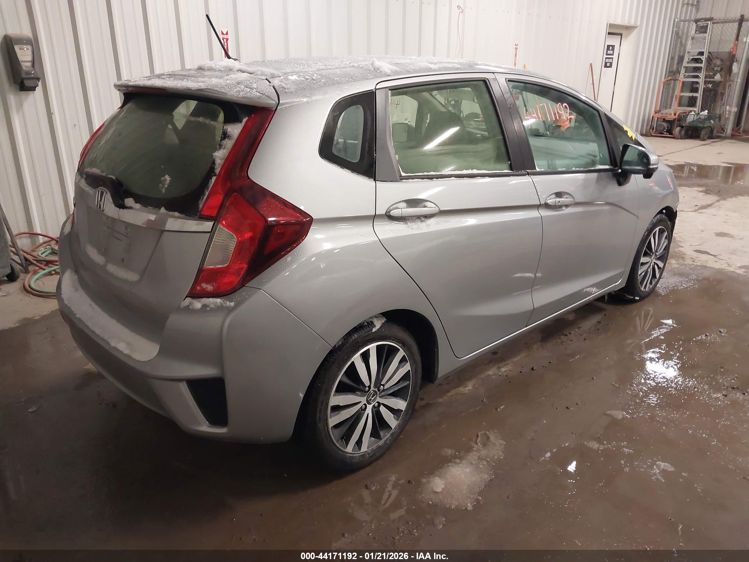 HONDA FIT image 4