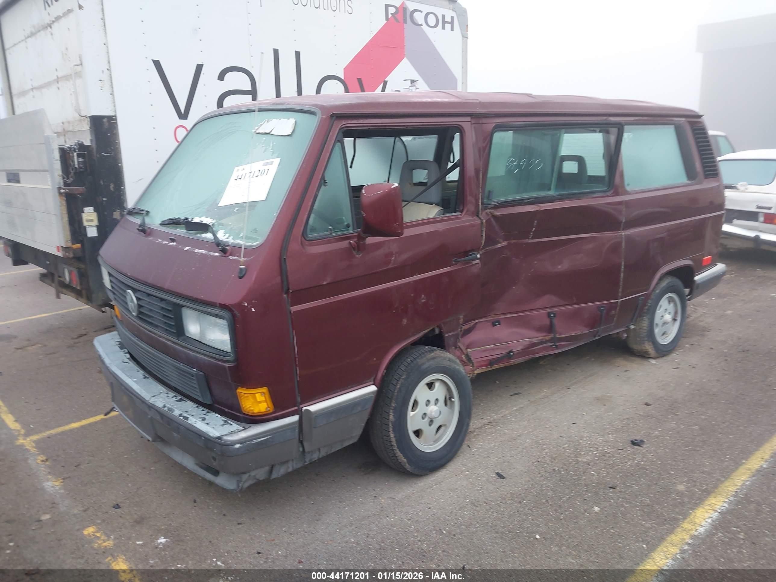 VOLKSWAGEN VANAGON image 2