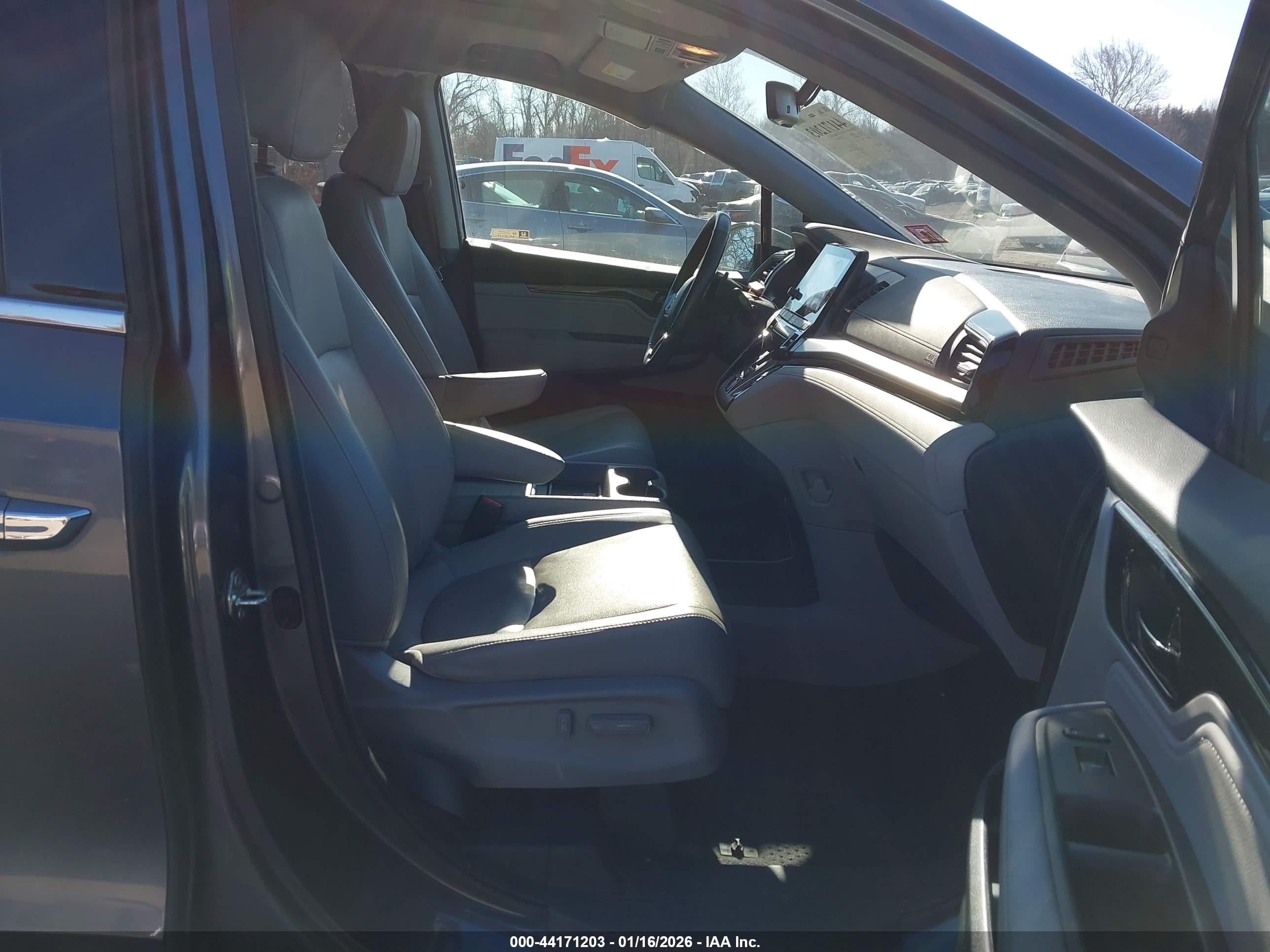 HONDA ODYSSEY image 5