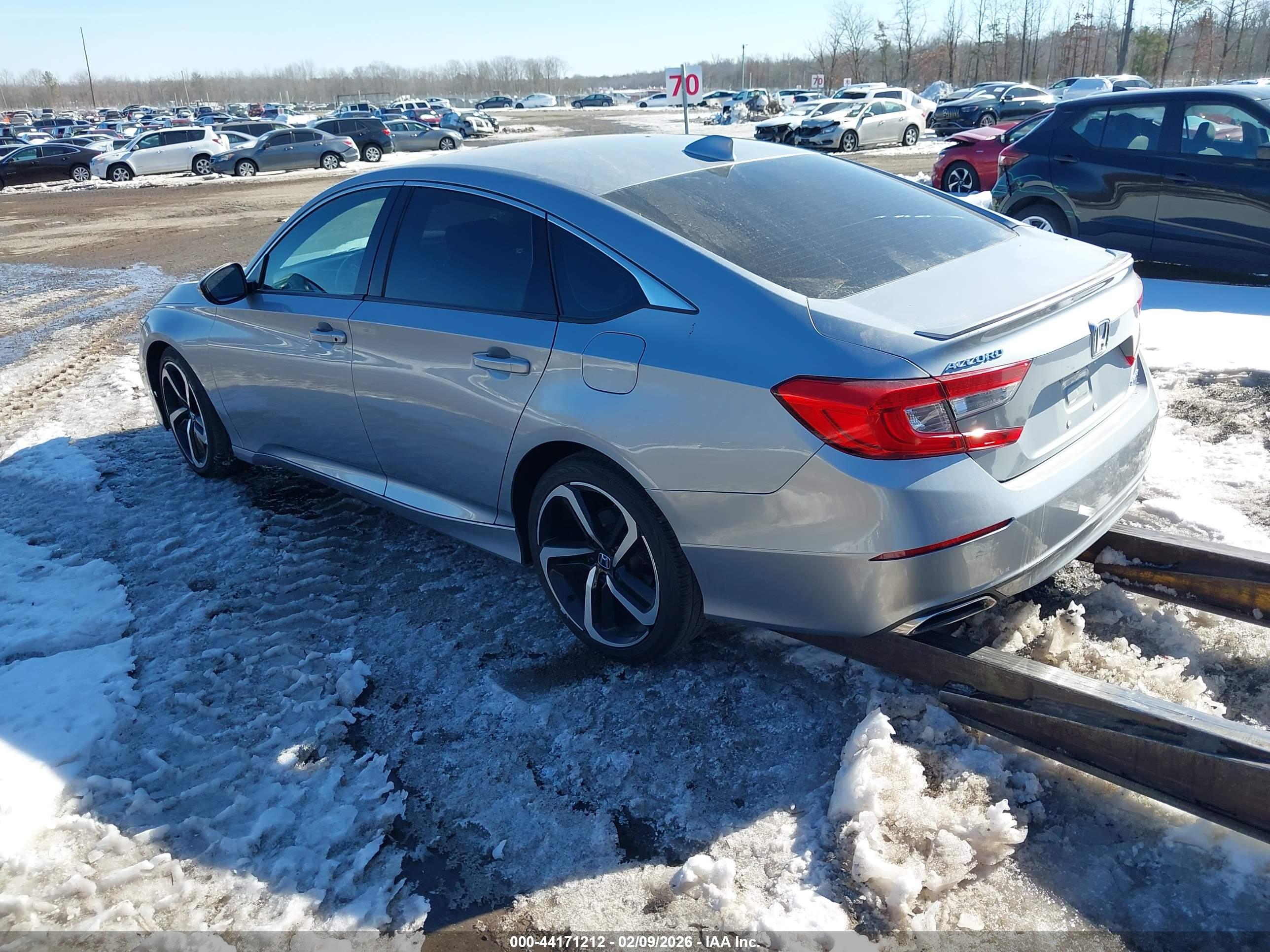 HONDA ACCORD image 3