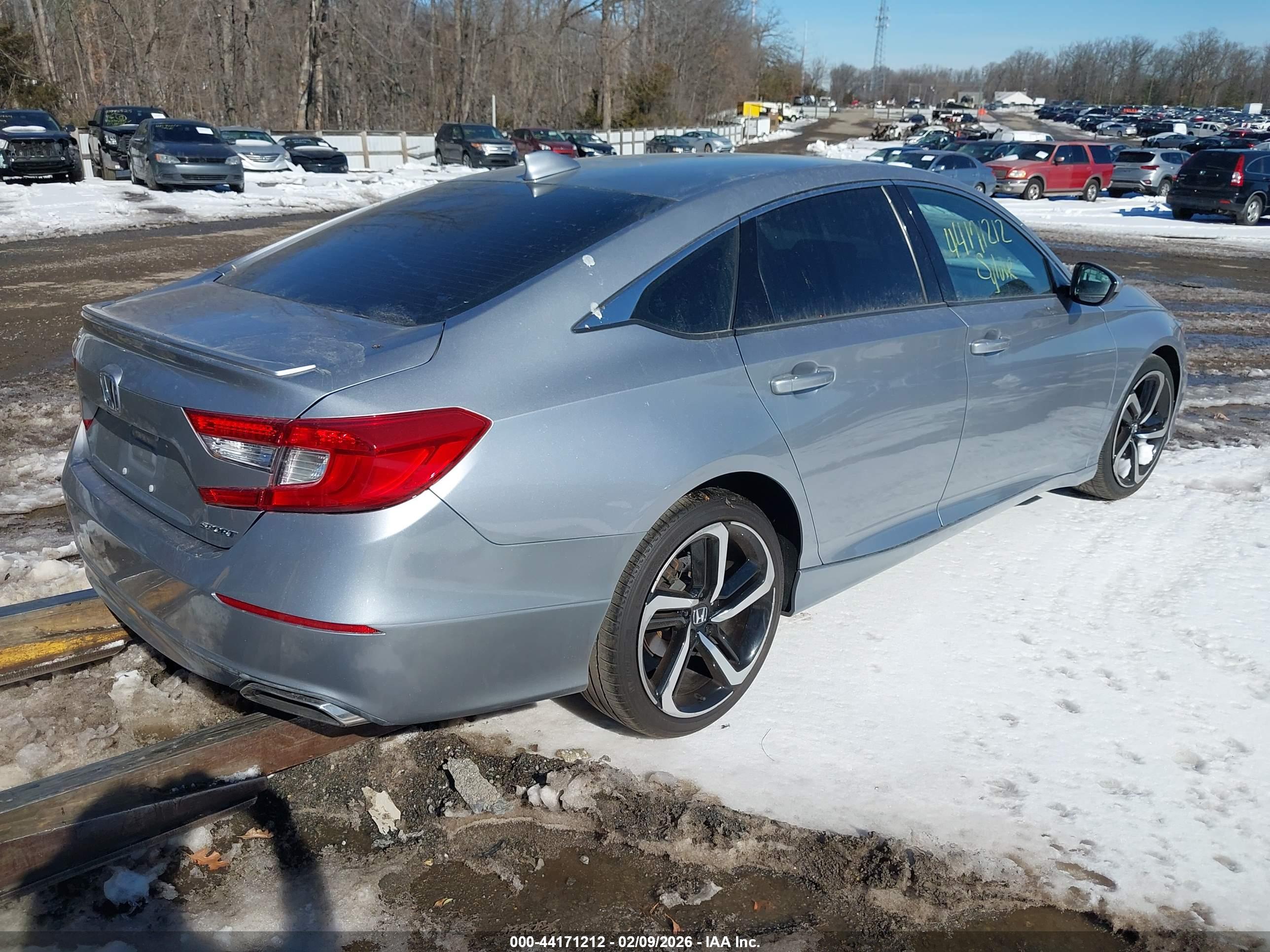 HONDA ACCORD image 4