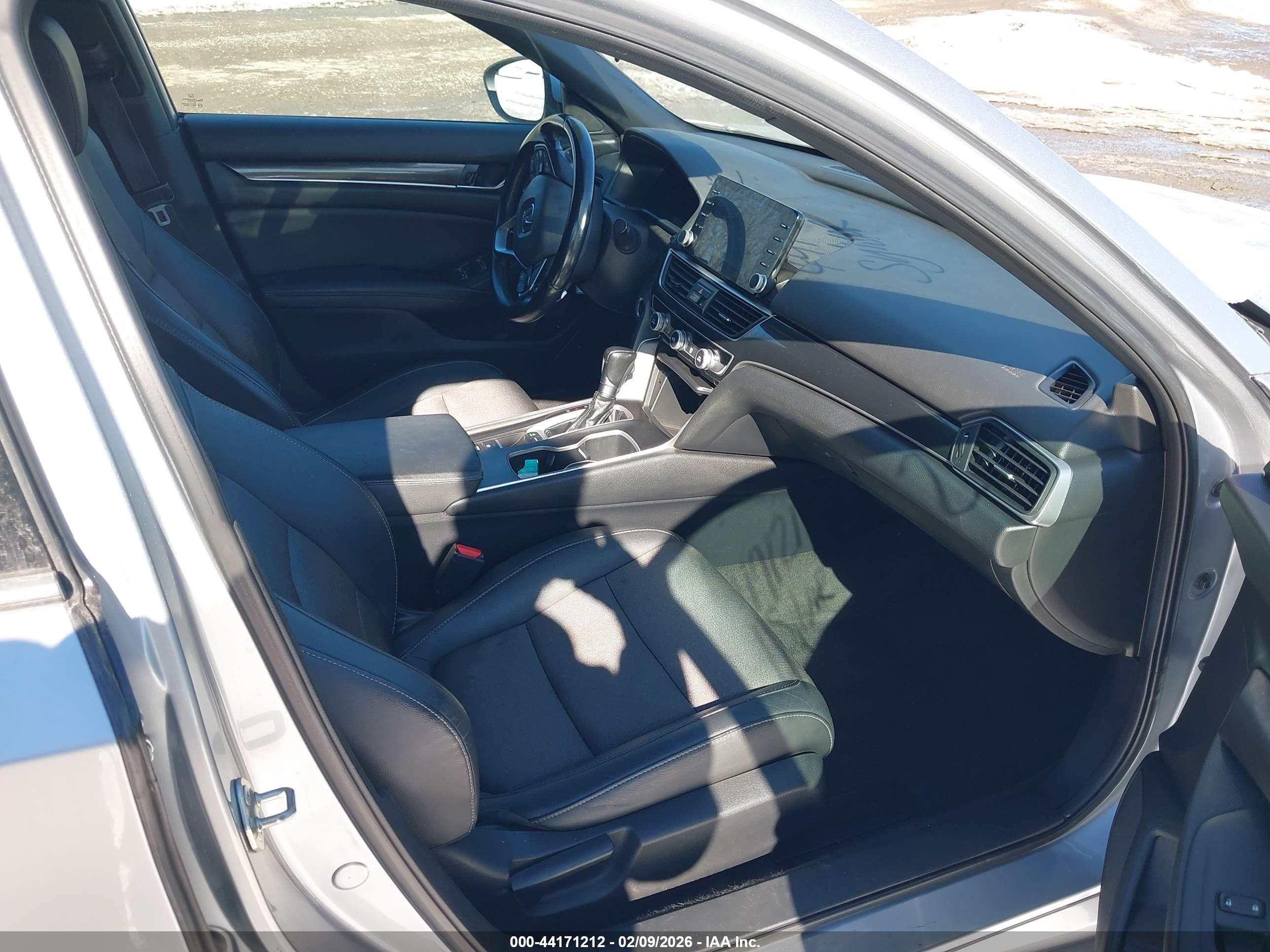 HONDA ACCORD image 5