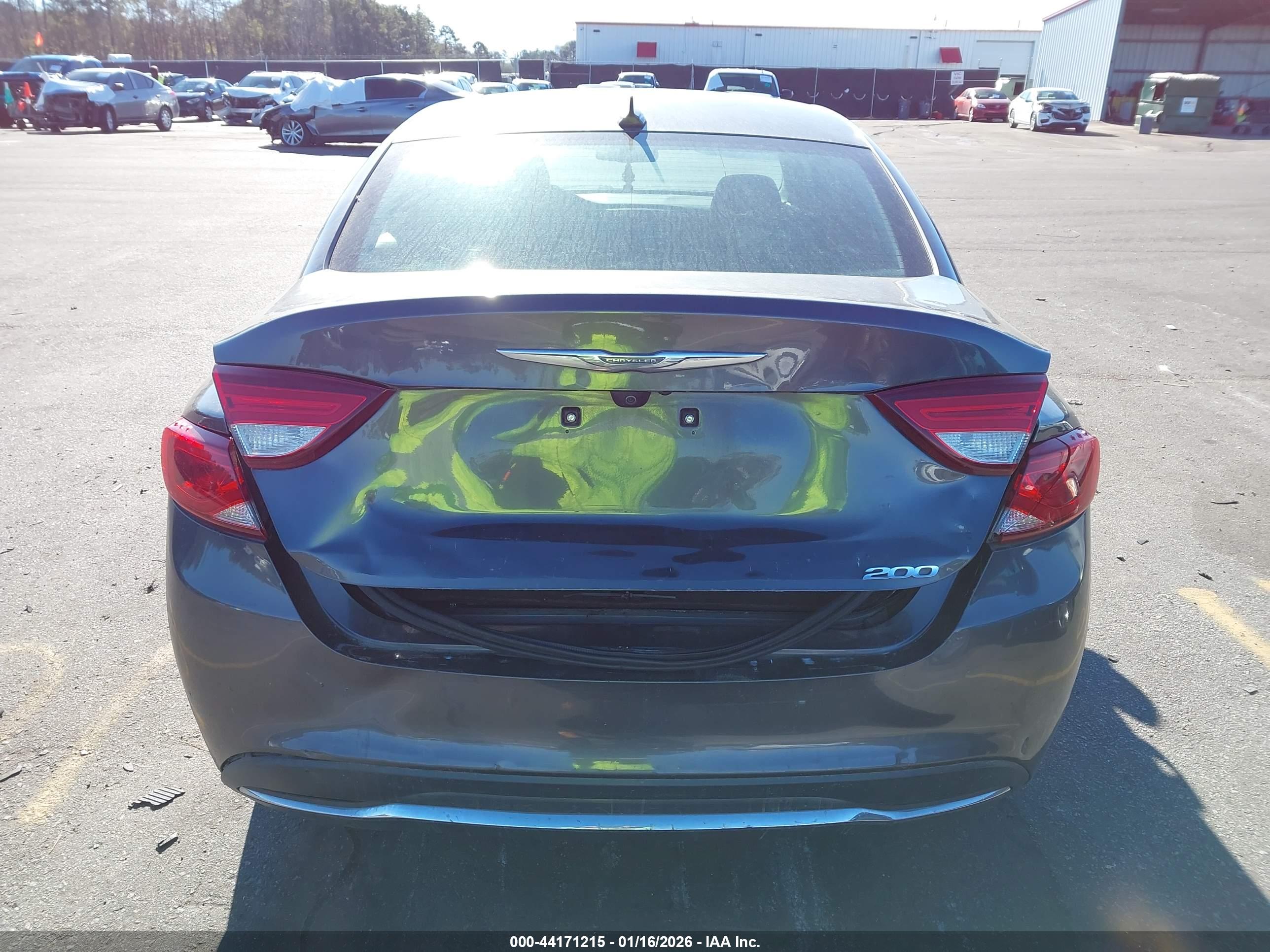 CHRYSLER 200 image 6