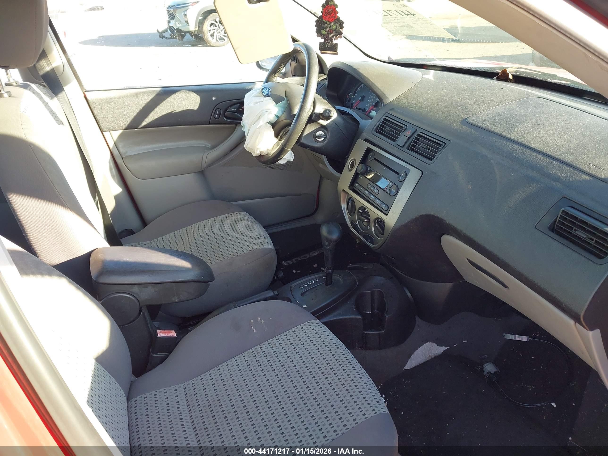FORD FOCUS image 5