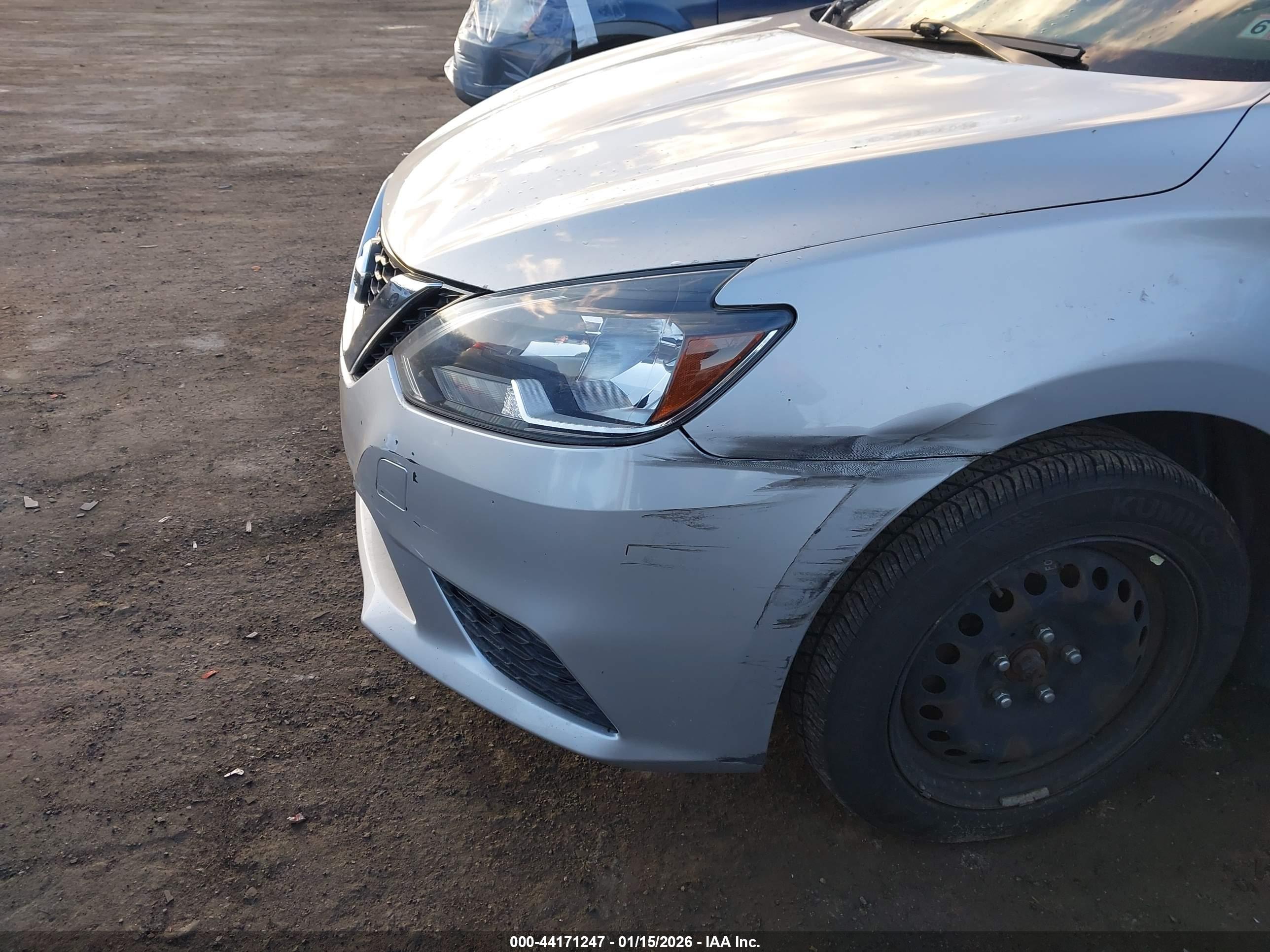 NISSAN SENTRA image 6
